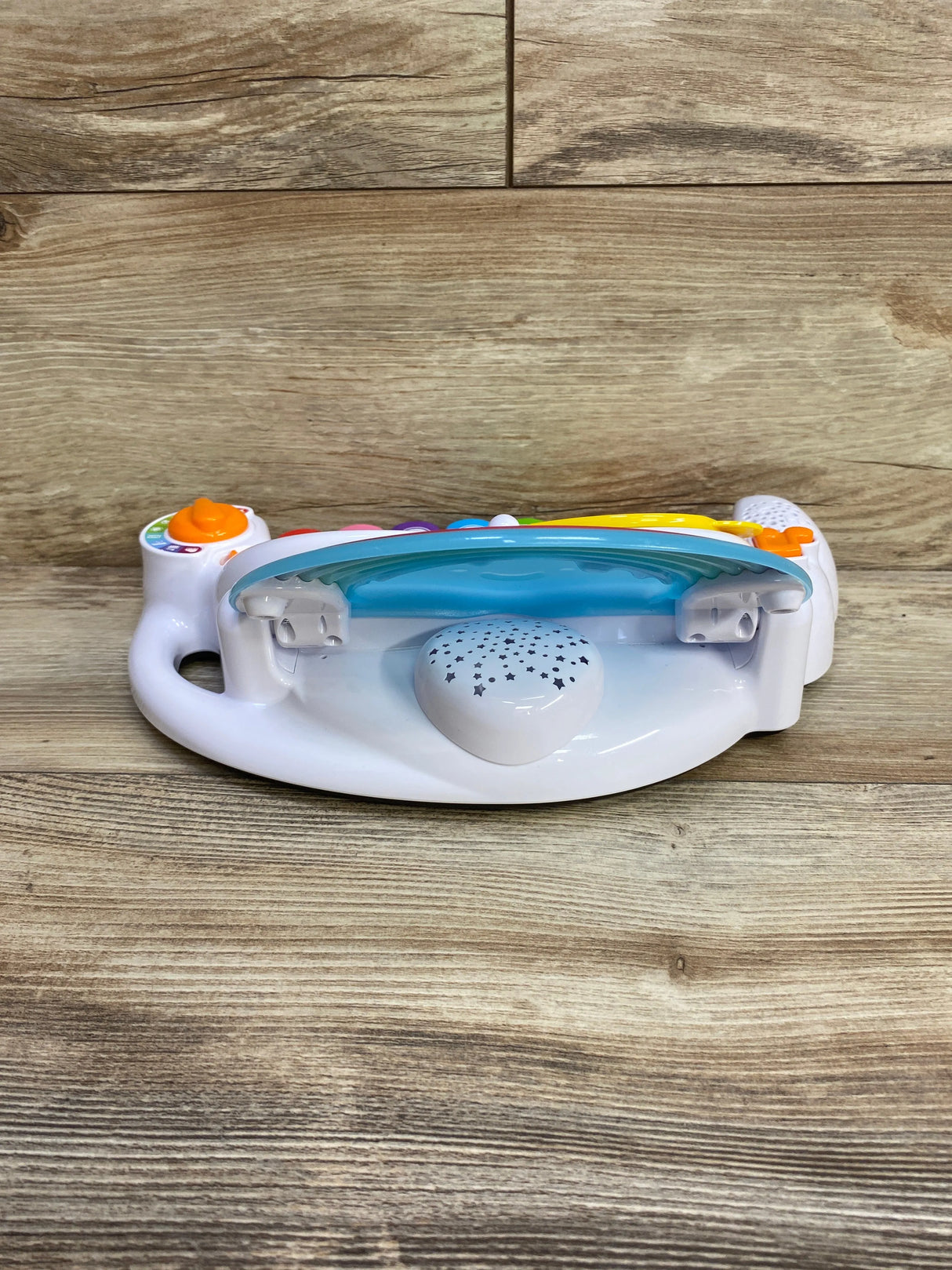LeapFrog Learn and Groove Rainbow Lights Piano - Me n Mommy To Be