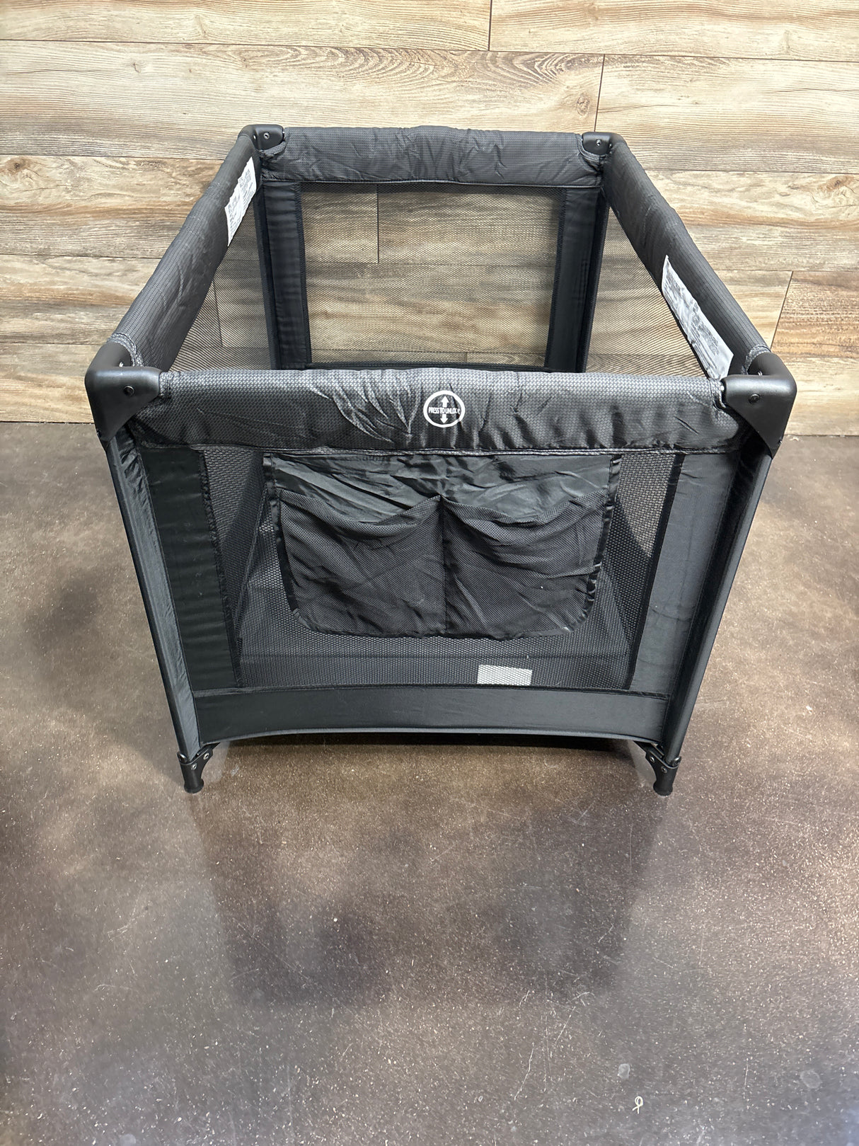 Pamo Babe Portable Playard