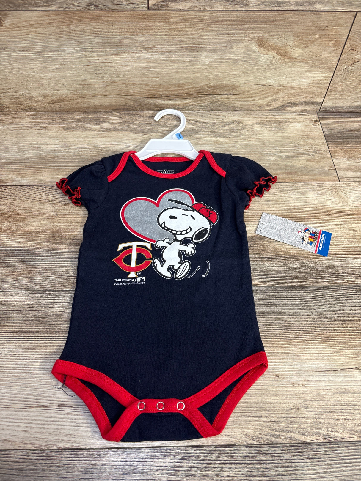 NEW Genuine Merch Minnesota Twins MLB Snoopy Peanuts Navy Bodysuit sz 18m
