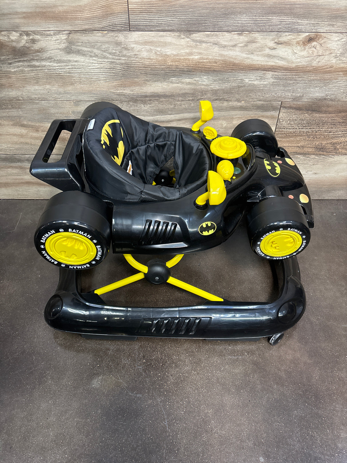 KidsEmbrace DC Comics Batmobile Baby Walker Black/Yellow
