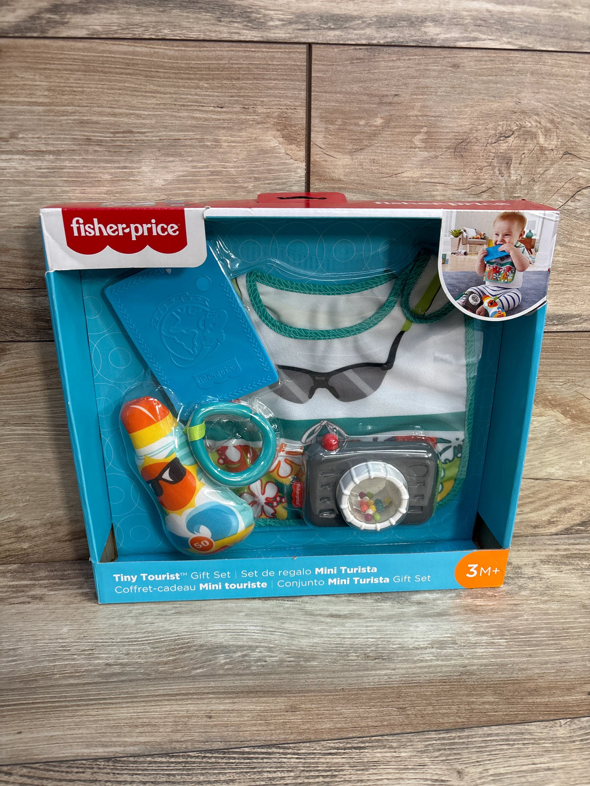 NEW Fisher Price Tiny Tourist Gift Set - Me n Mommy To Be