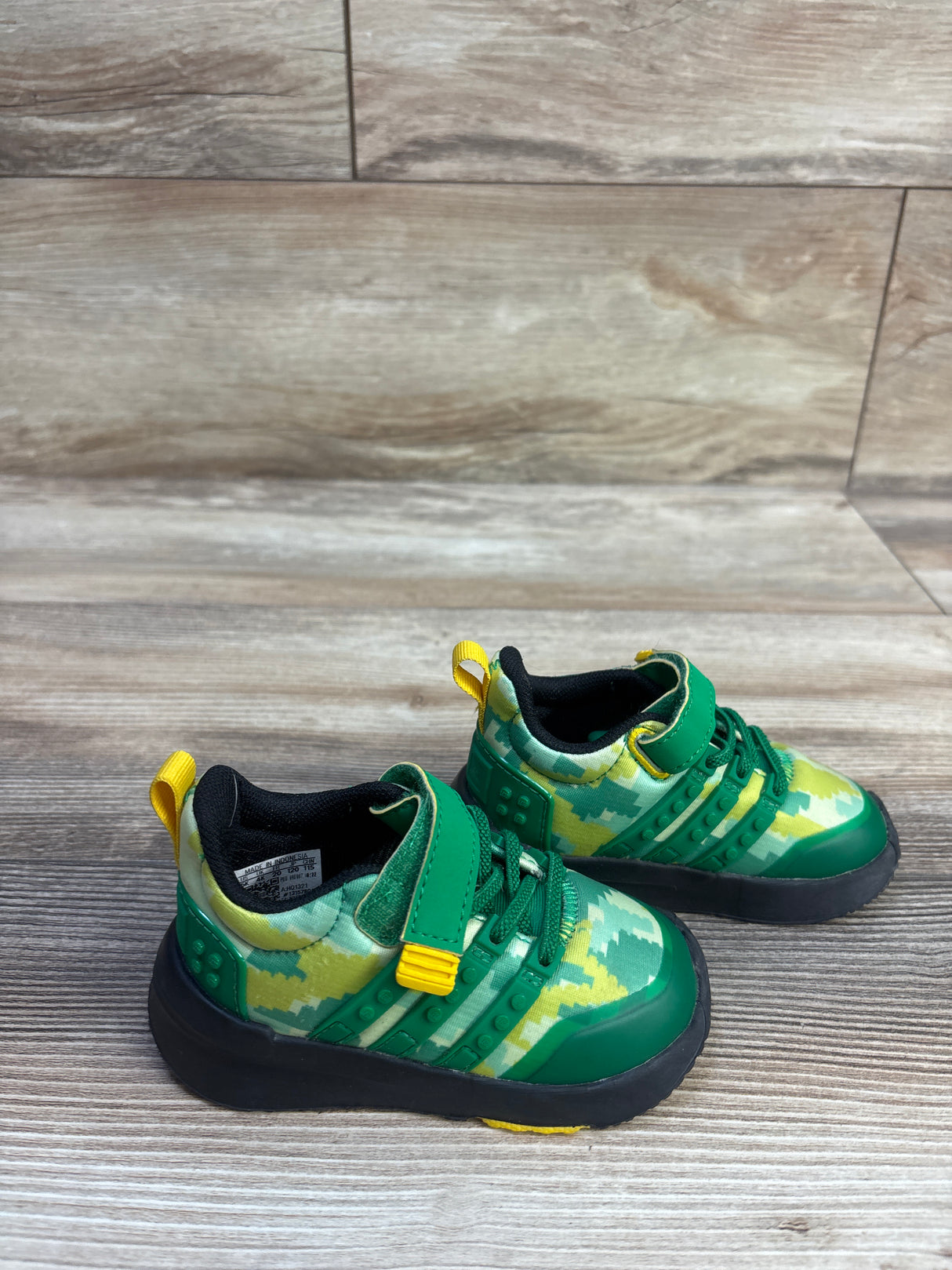 Adidas x LEGO Racer TR21 EL Little Kid 'Digi Camo - Green' Sneakers sz 5c