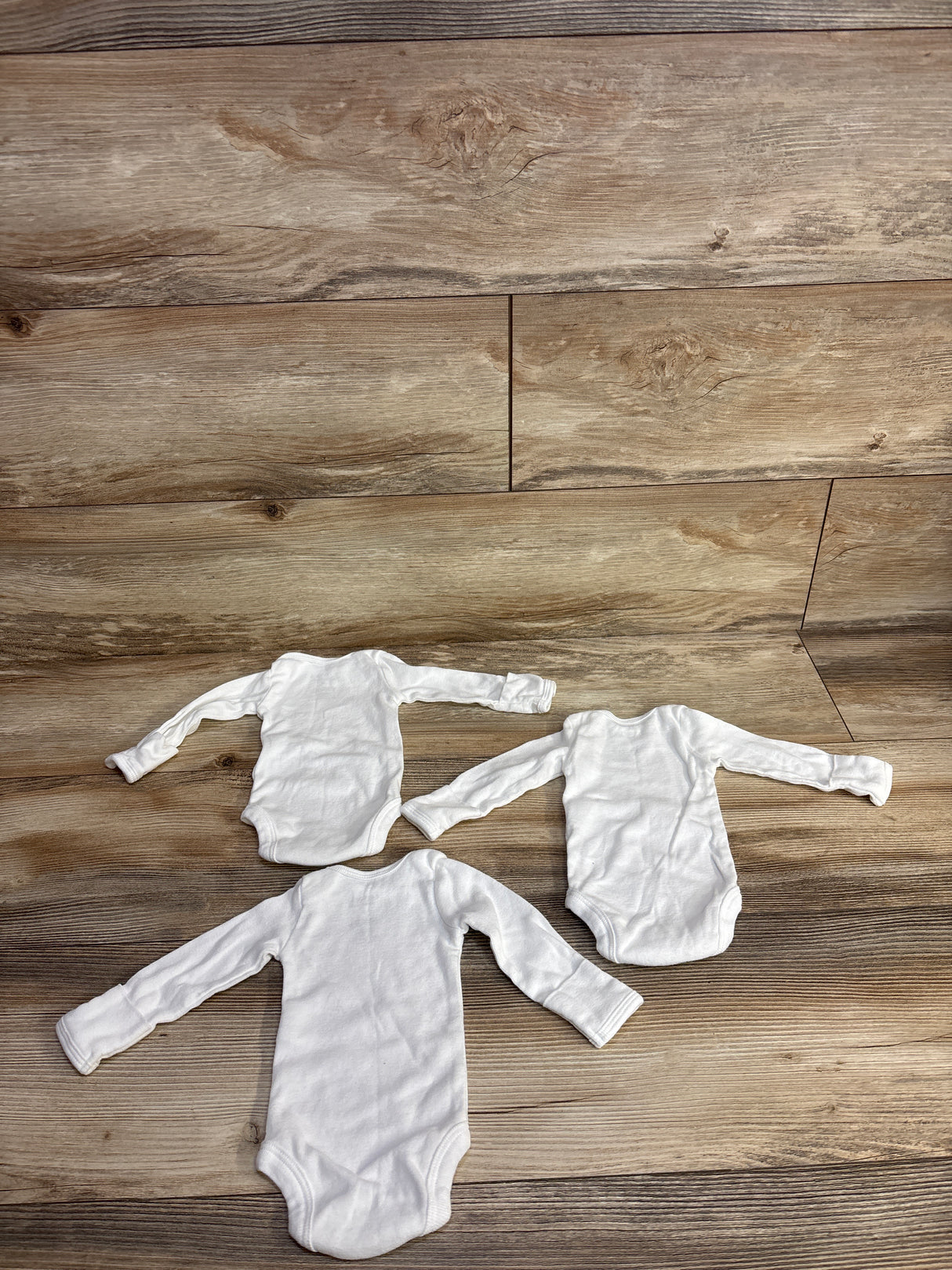 Carter's 3pk Long Sleeve Bodysuits White sz Preemie