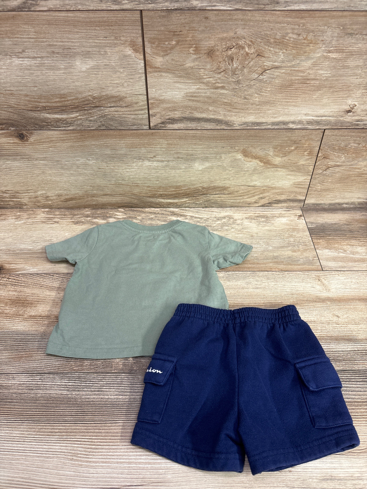 Champion 2pc Shirt & Shorts Set Green sz 12m