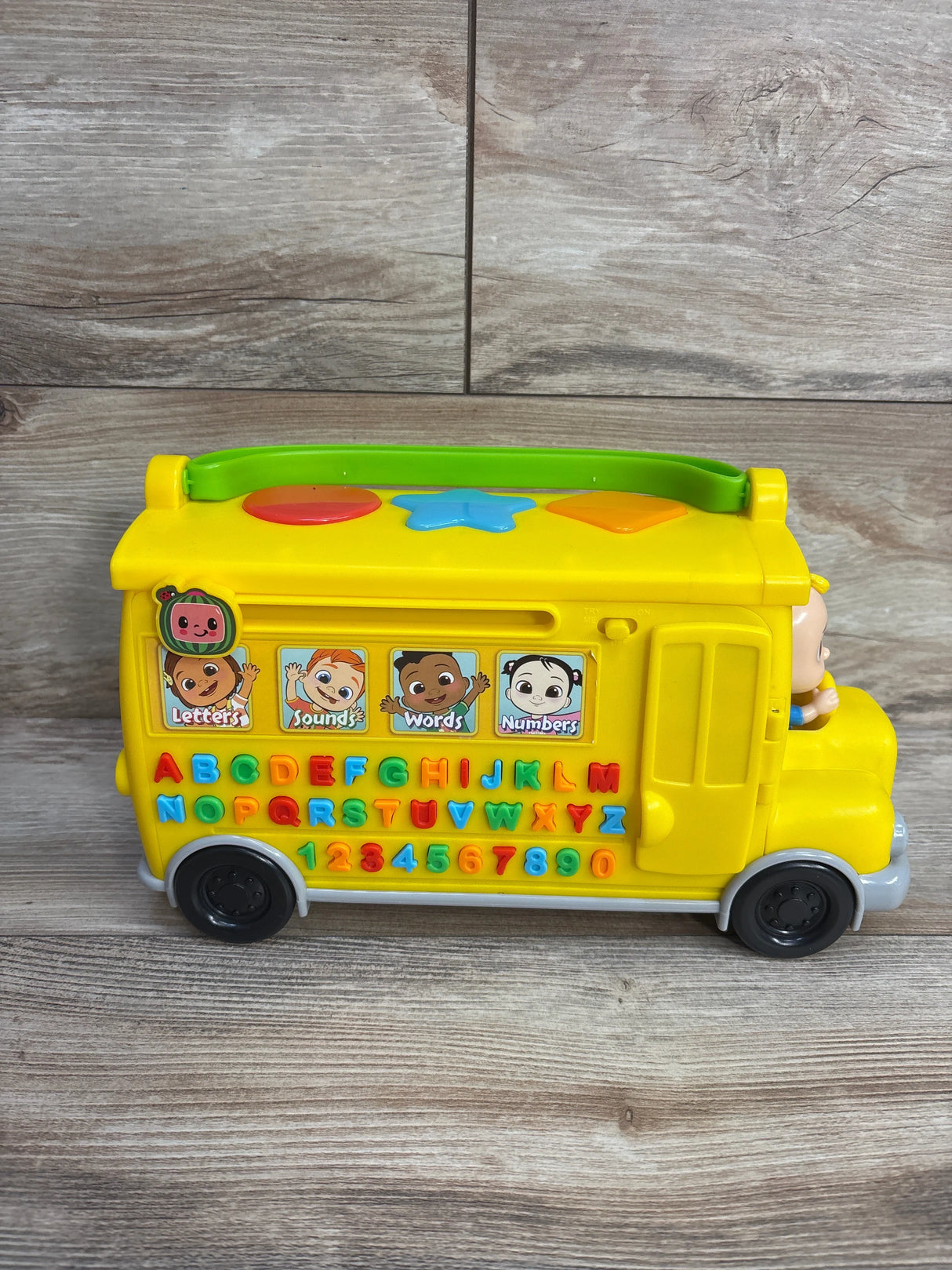 CoComelon Musical Learning Bus - Me n Mommy To Be