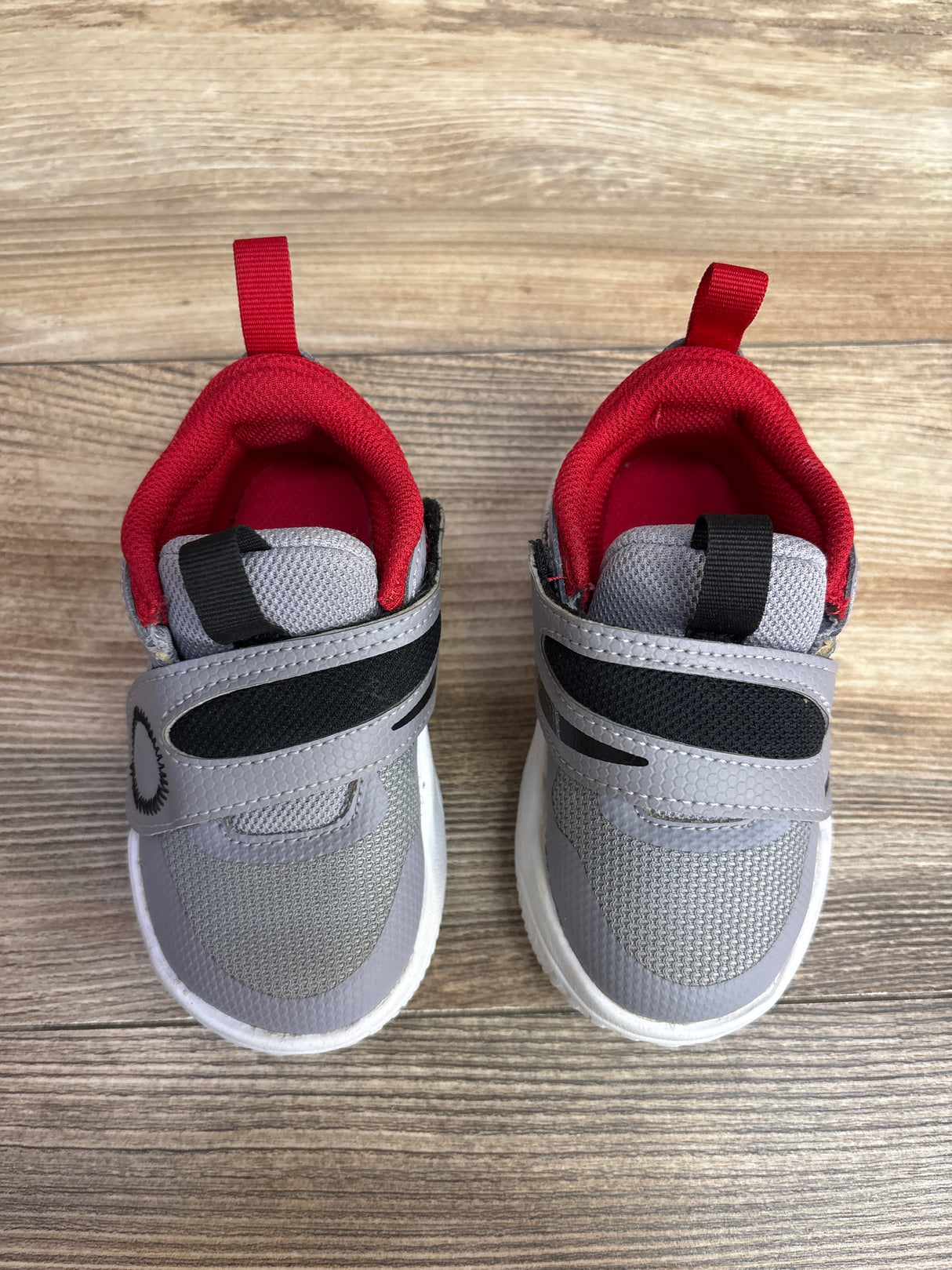 Nike Team Hustle D11 TD 'Cement Grey Gym Red' Sneakers sz 7c