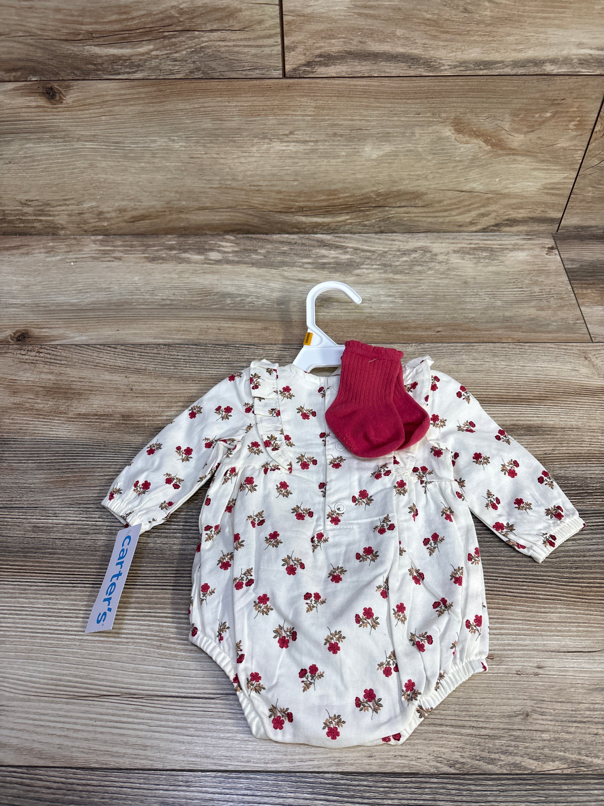 NEW Carter's 3pc Long Sleeve Bubble Romper, Headband, & Socks Set Ivory sz Newborn