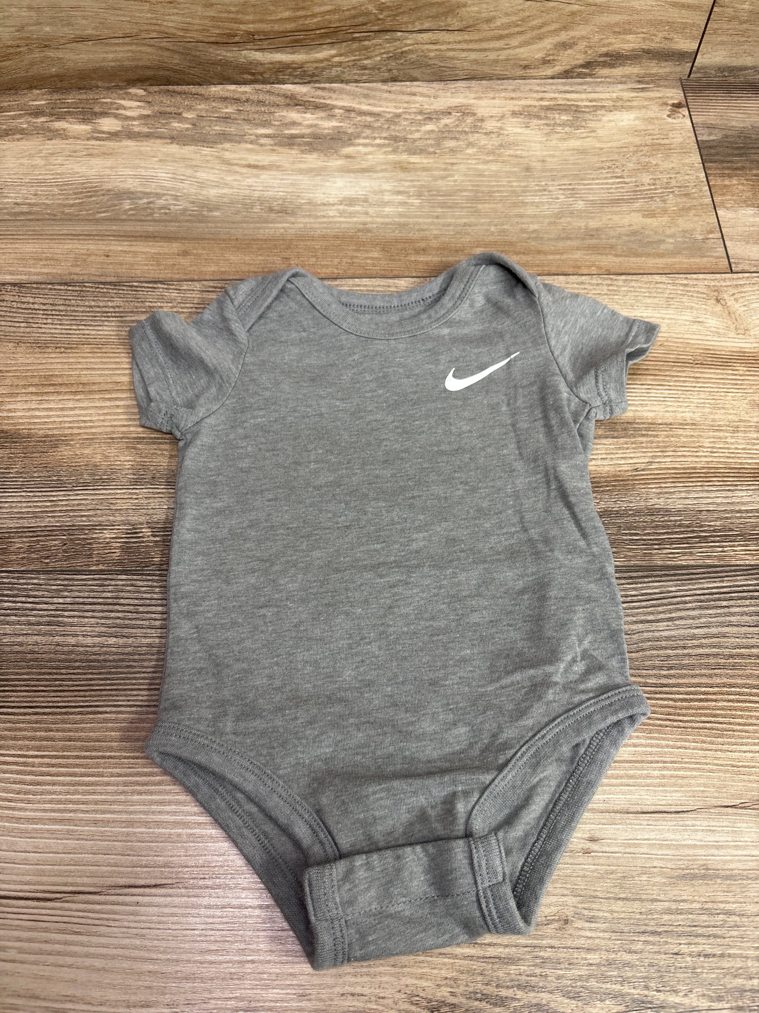 Nike Bodysuit Grey sz 6m