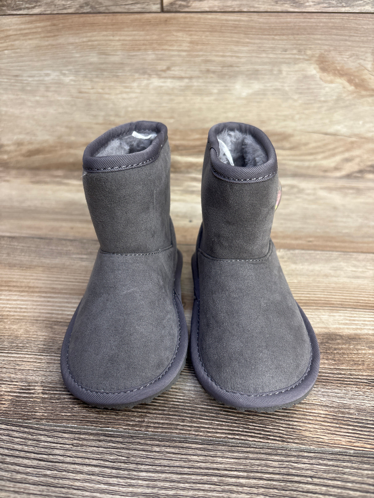 Children's Place Shakey Heart Faux Suede Boots Grey sz 5c