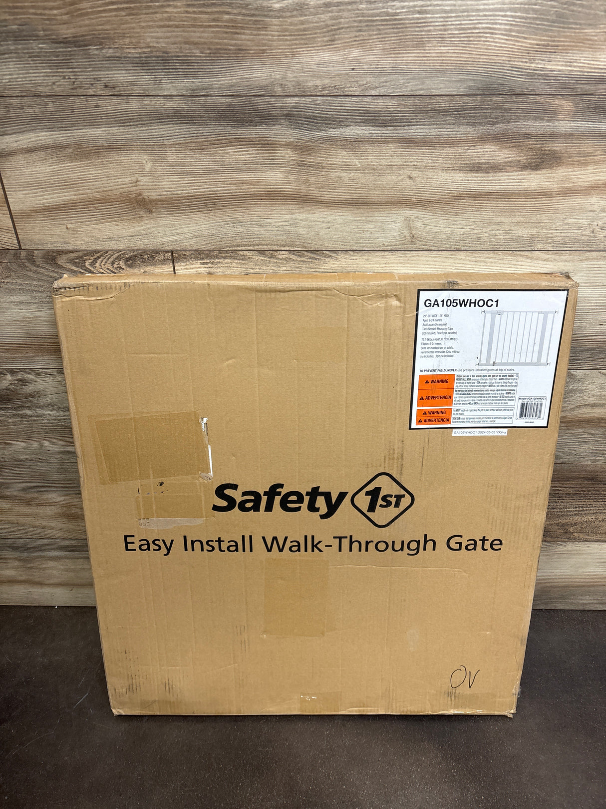 NEW Safety 1st Easy Install Walk Through Gate White 29''-38''