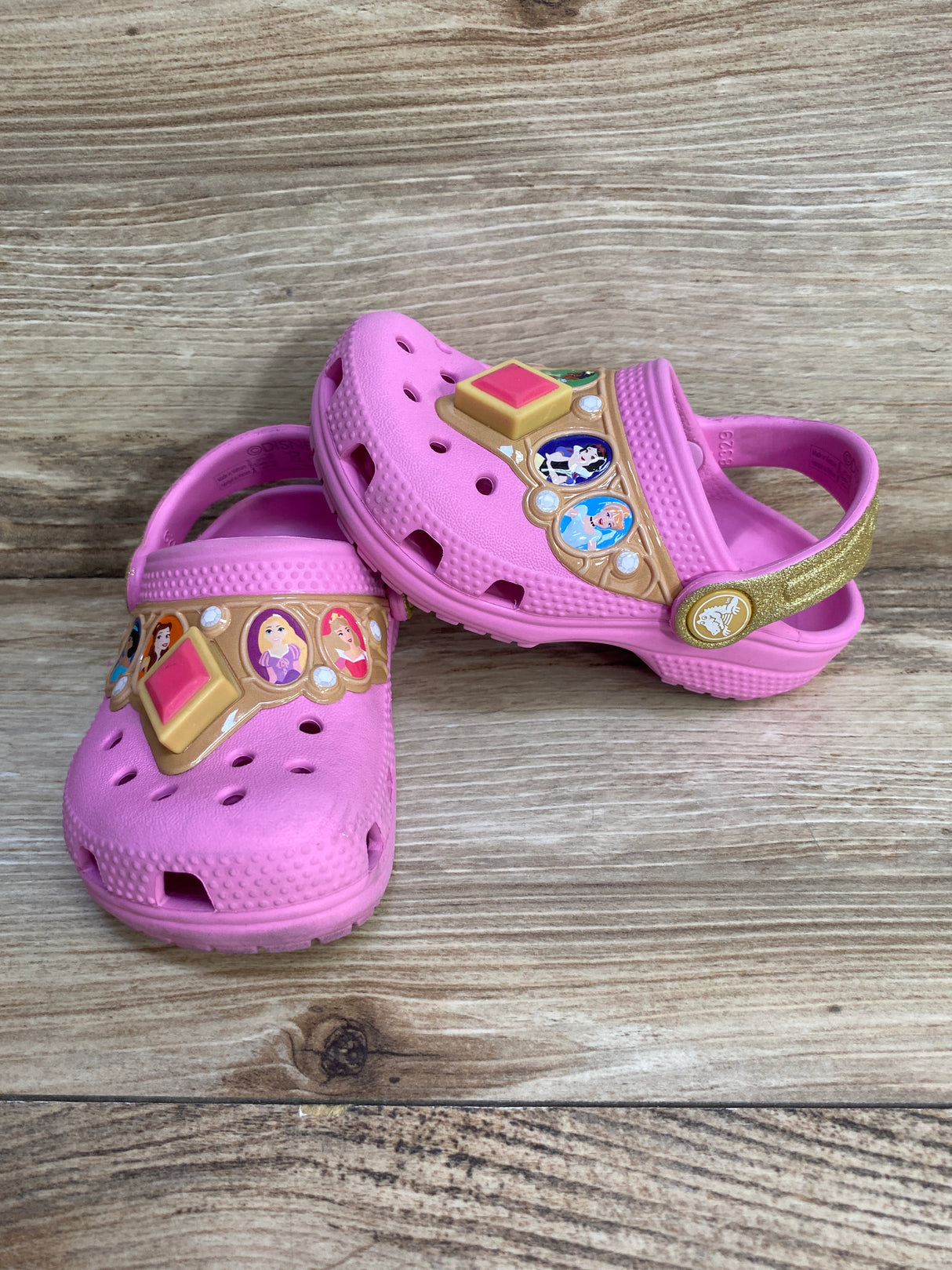 Crocs x Disney Princess Light-Up Classic Clogs Pink sz 7c