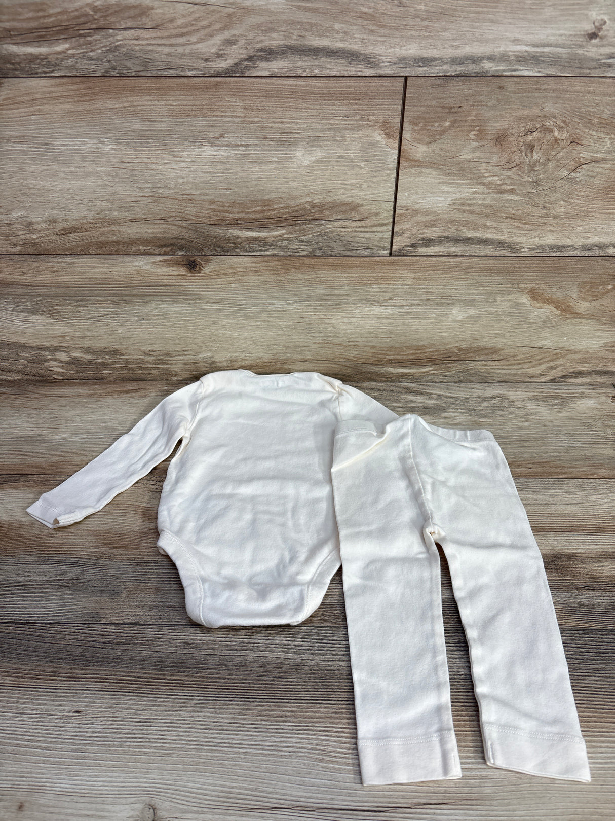 Old Navy 2pc Long Sleeve Bodysuit & Leggings Cream sz 12-18m