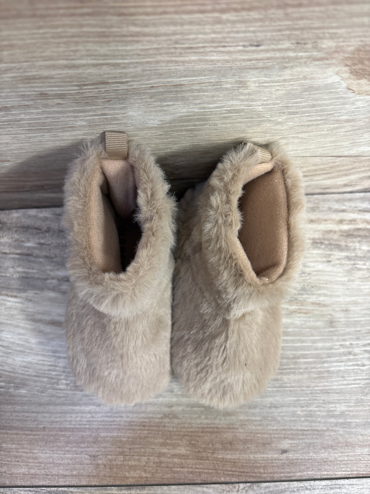 Old Navy Soft Sole Faux Fur Booties Tan sz 3/4c