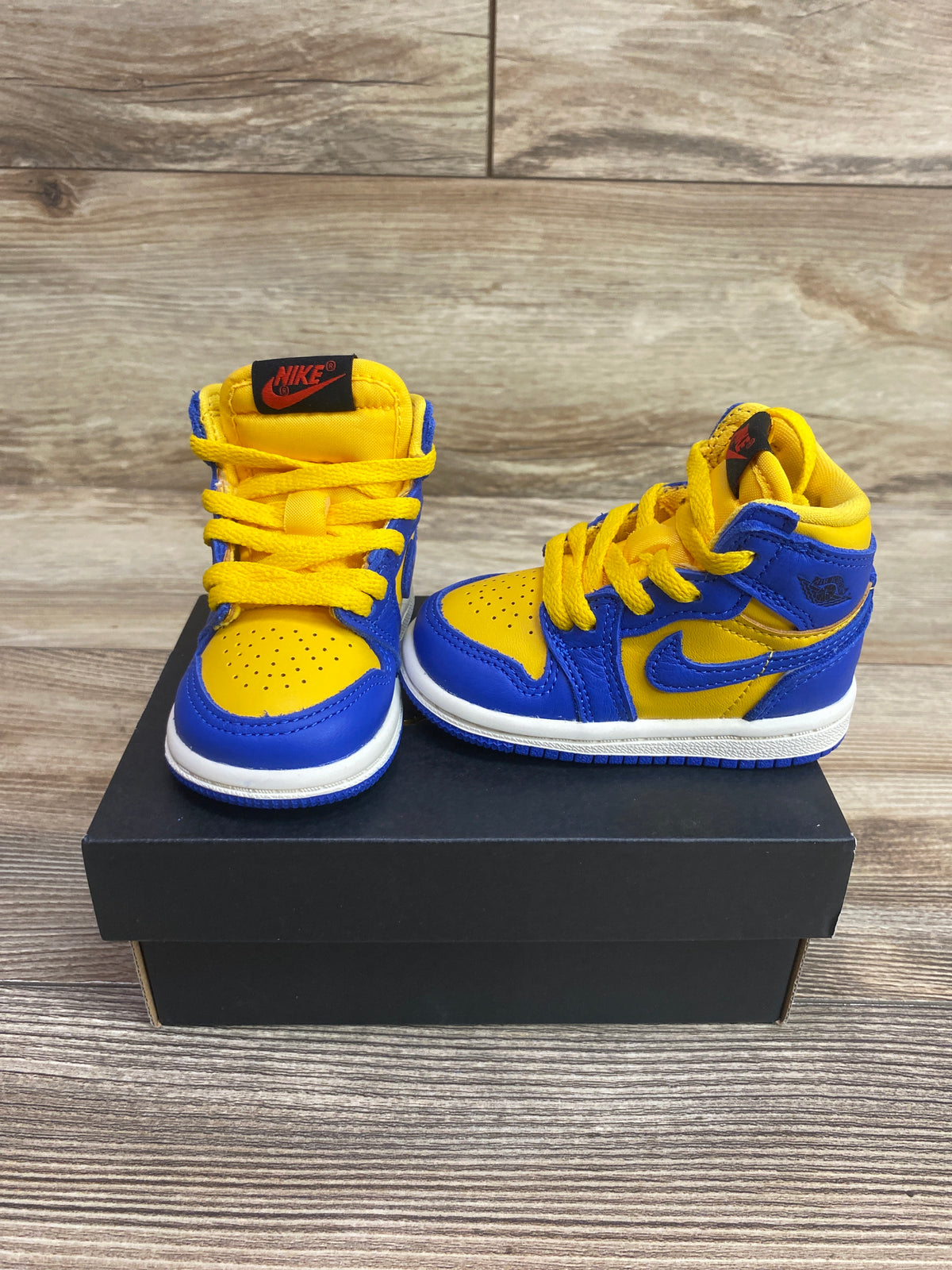 NEW Air Jordan 1 Retro High OG TD 'Reverse Laney' Sneakers sz 4c