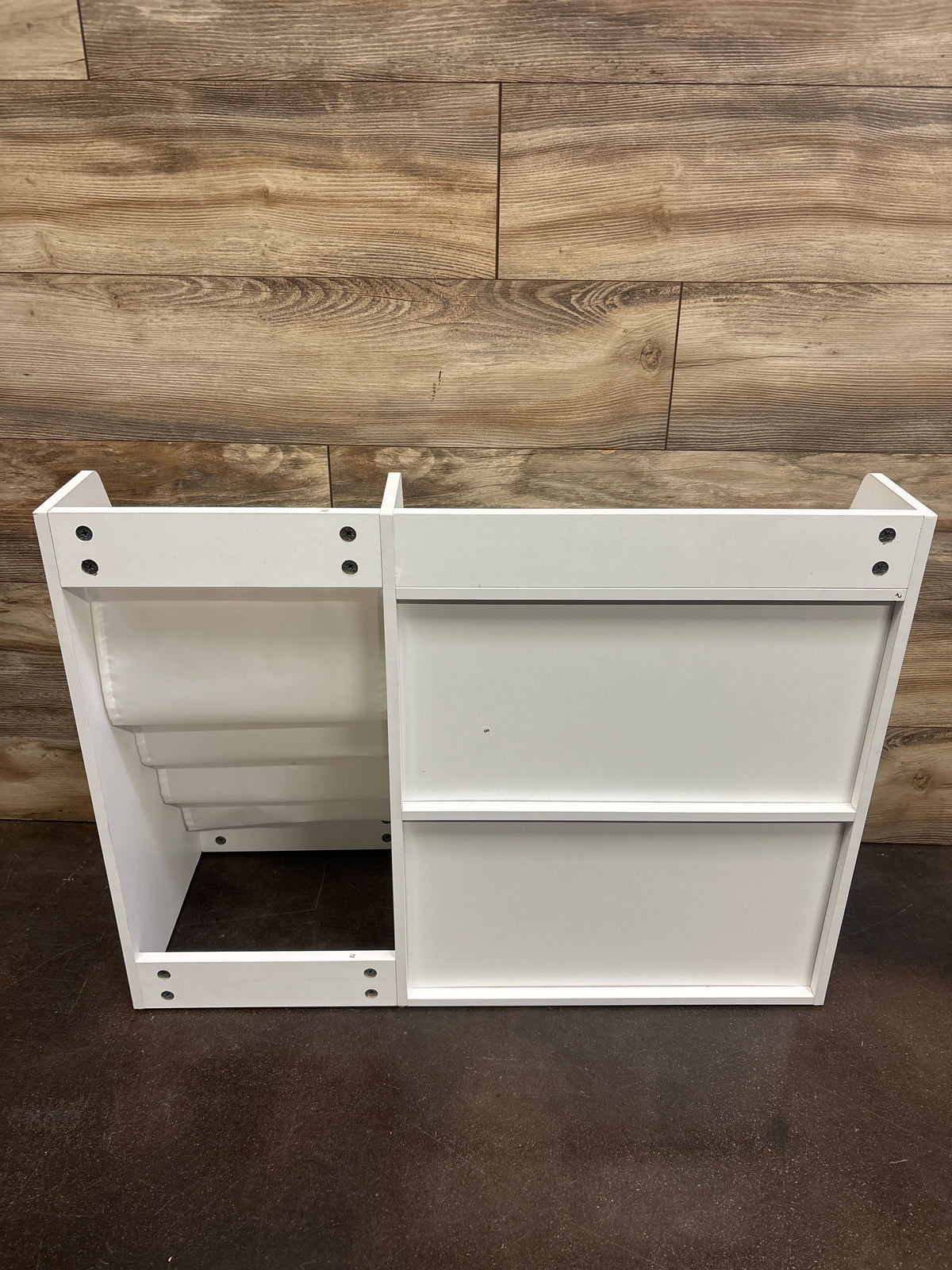 DD Nursery Book Storage Organizer, White