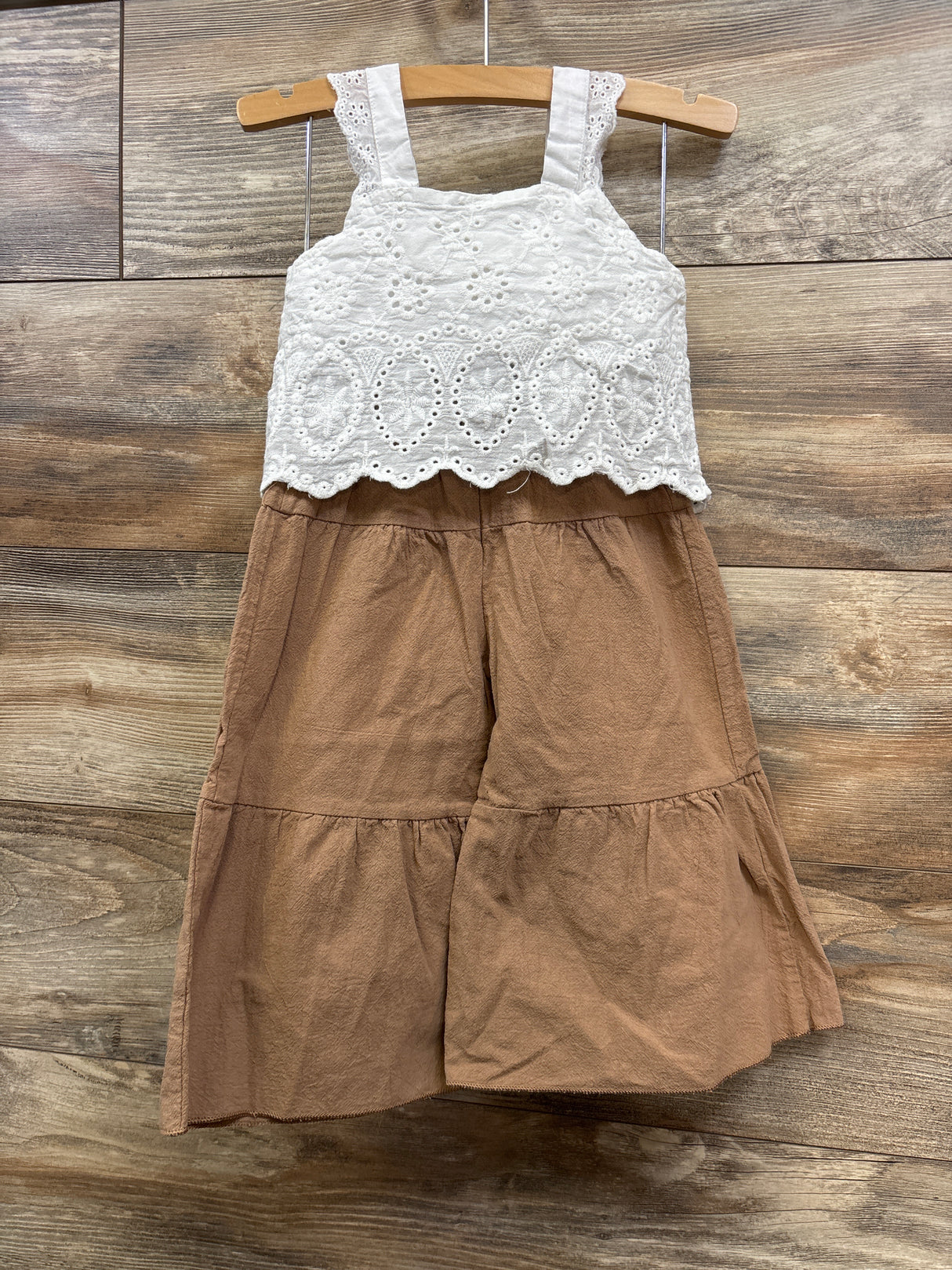 2pc Eyelet Top & Bell Bottom Pants White sz 3T