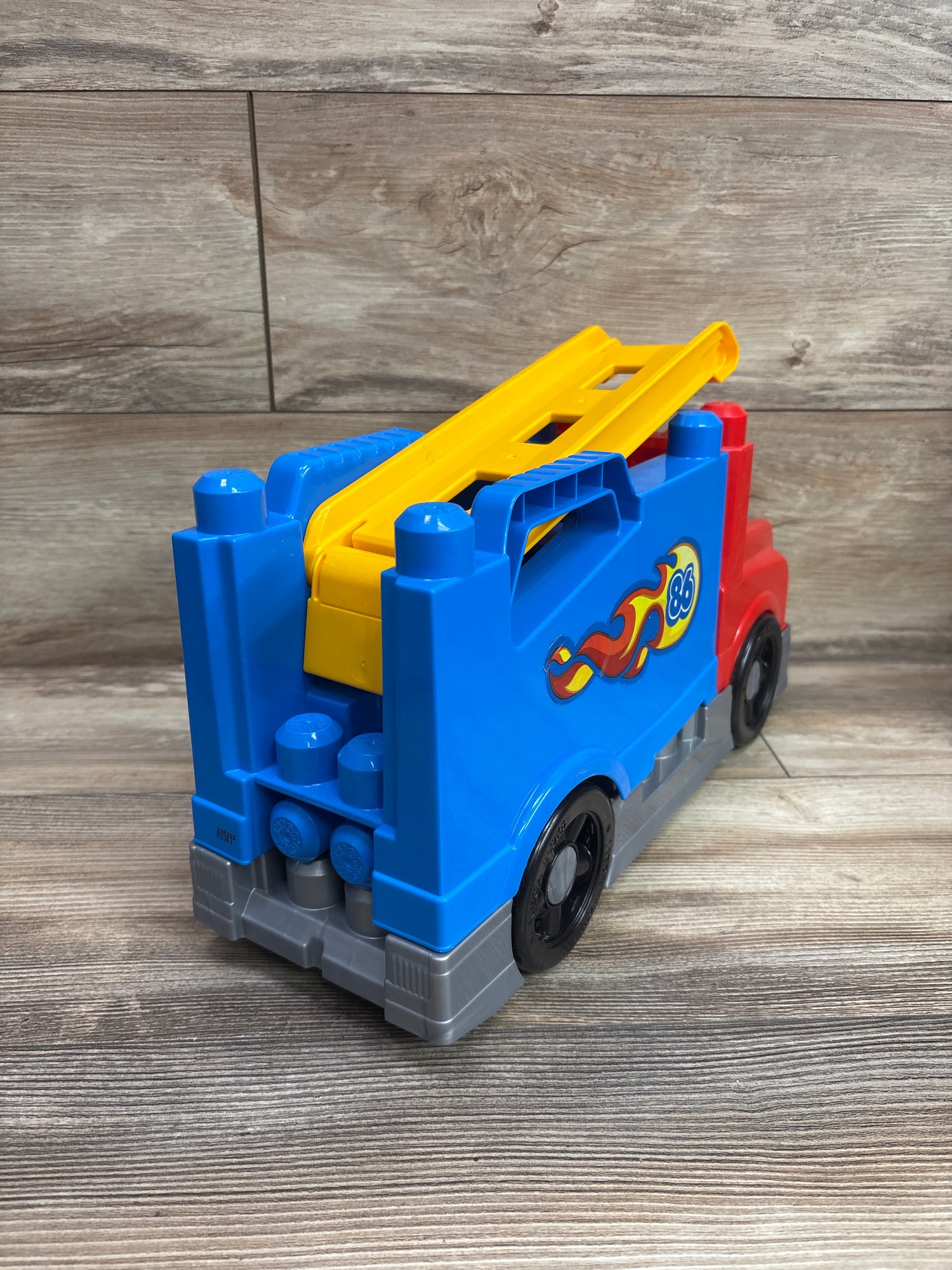 Mega Bloks Racecar Garage Building Set with Build & Race Big Truck 60pc+