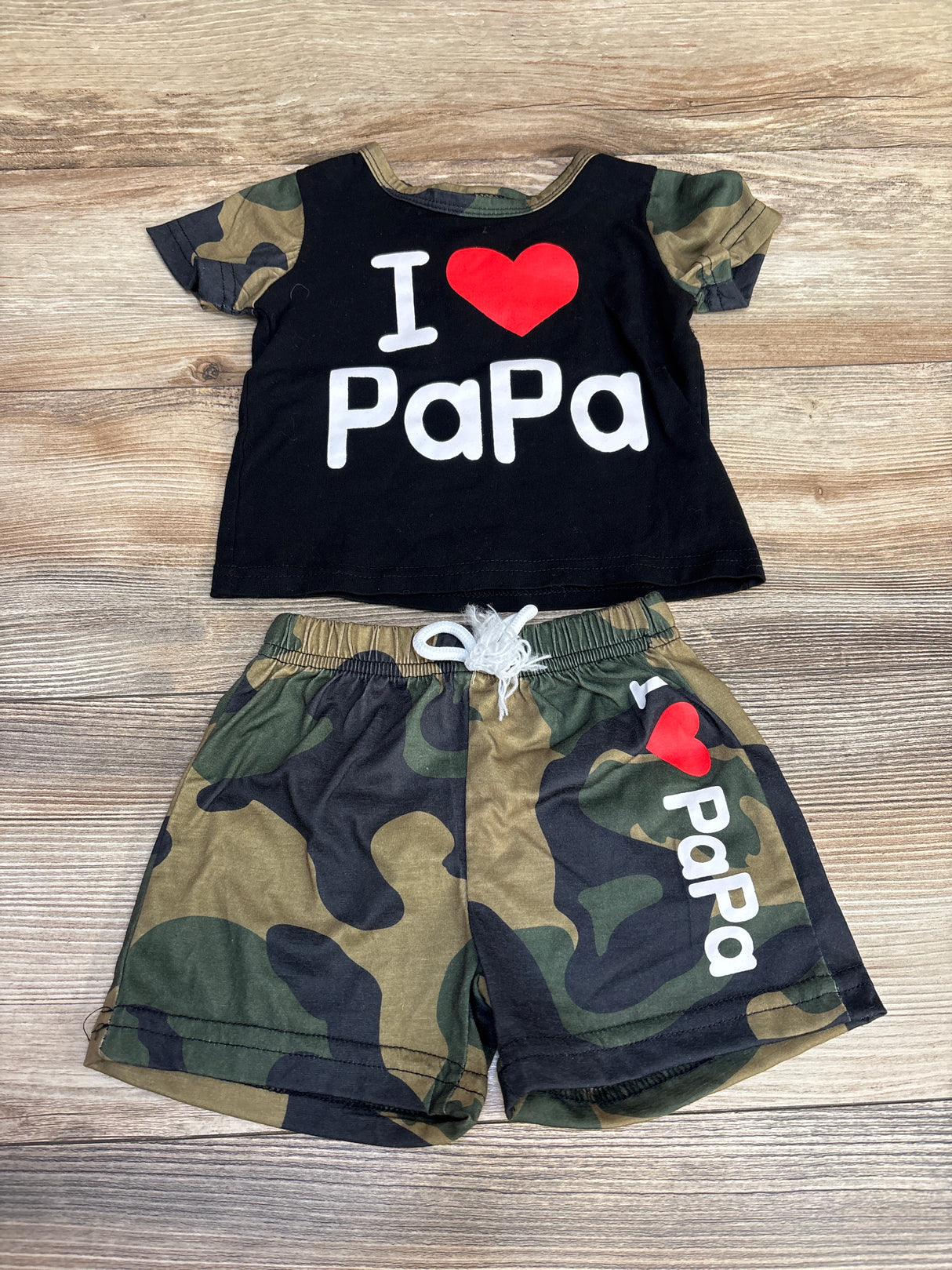 2pc I Love Papa Shirt & Shorts Green sz 9-12m