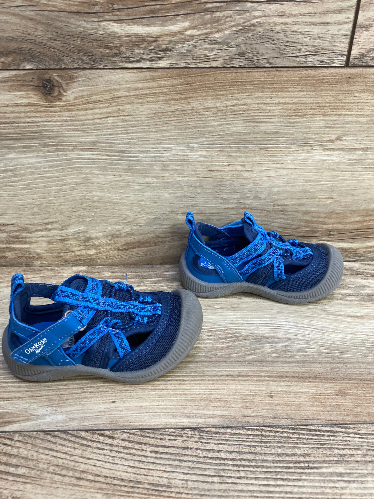 OshKosh Myla Mesh Athletic Bumptoe Sandals Blue sz 5c
