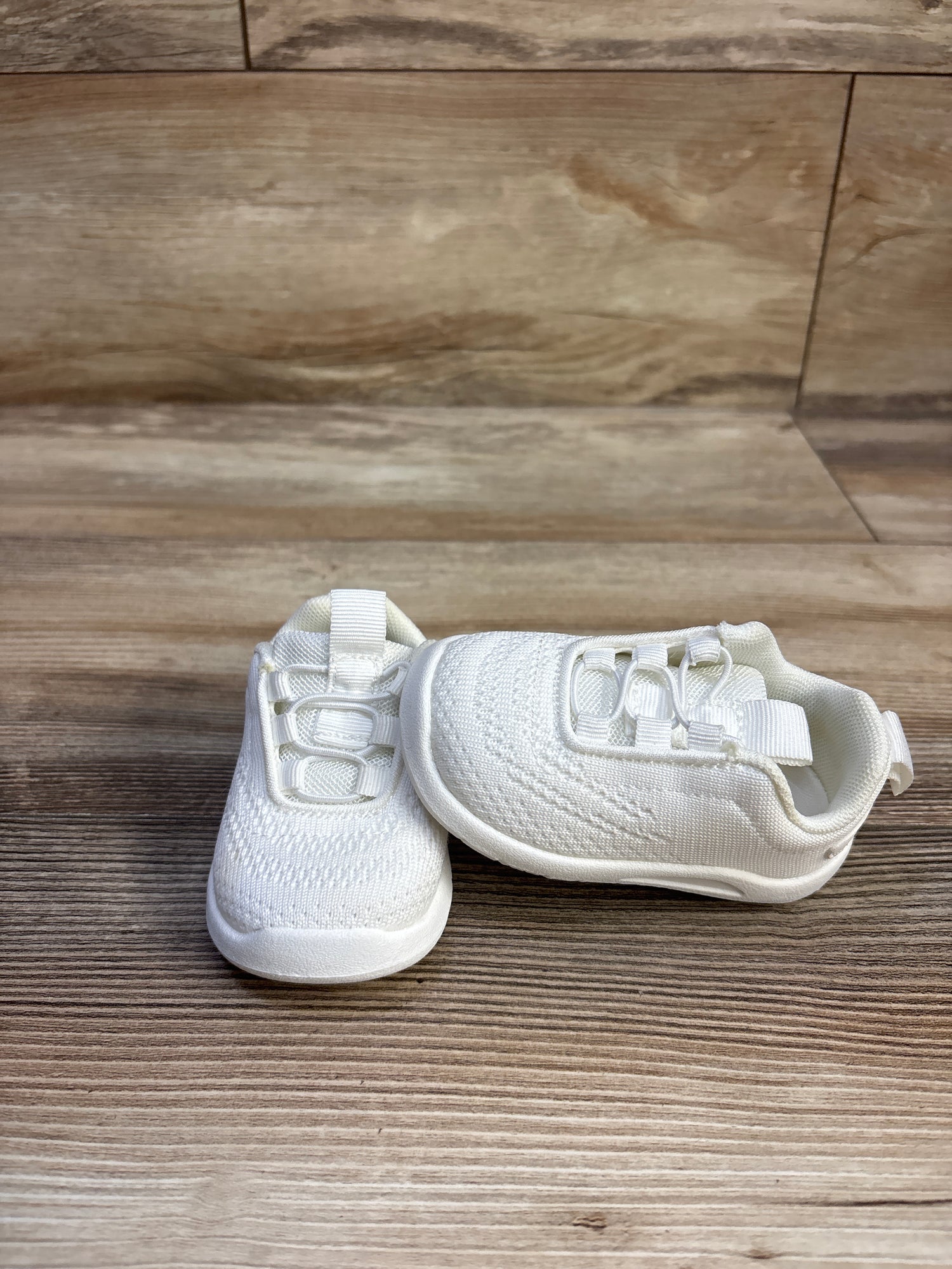 Morendl Slip-On Mesh Sneakers White sz 4c