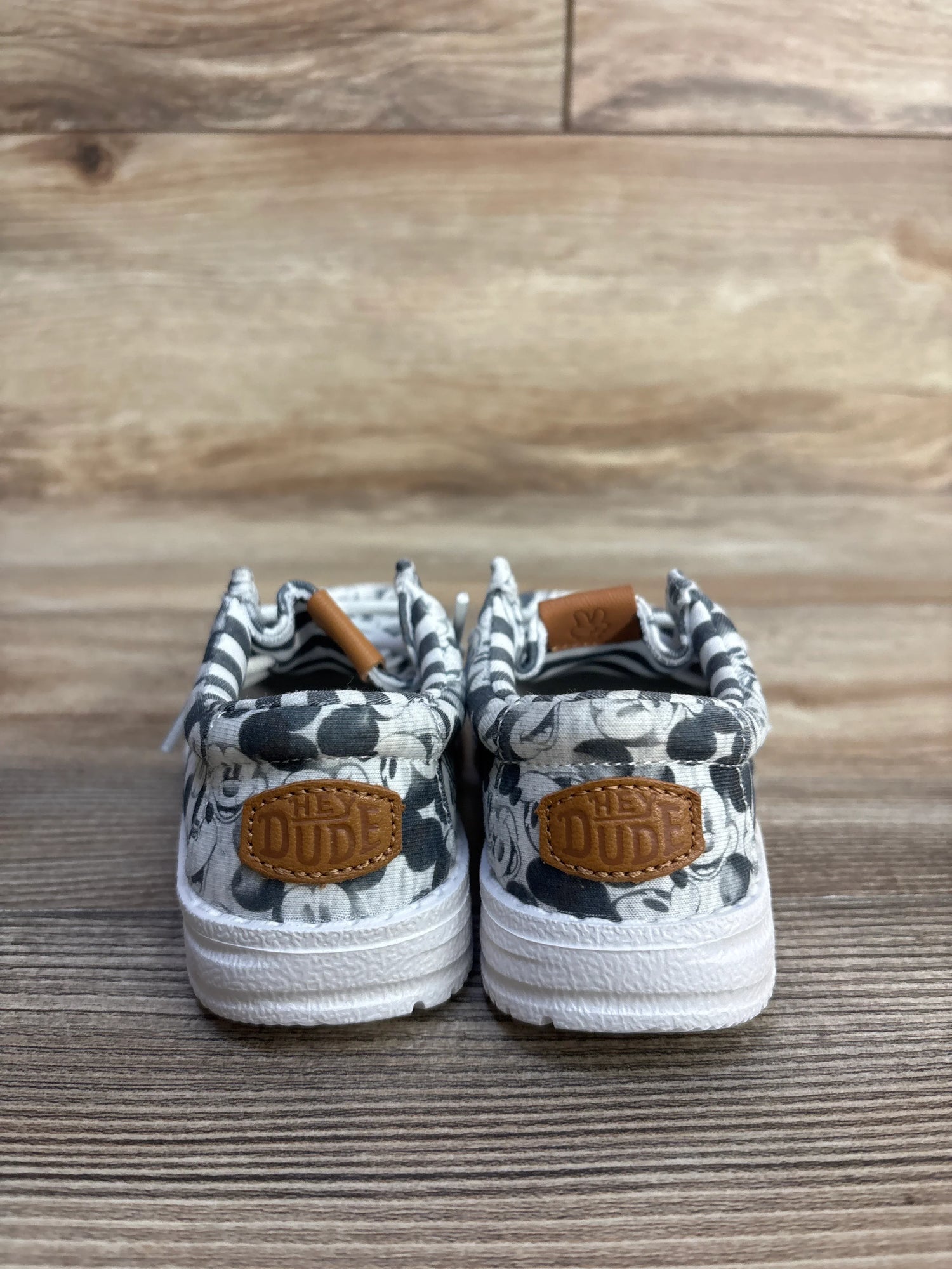 Hey Dude Disney Mickey Mouse Printed Wally Shoes Grey sz 7c