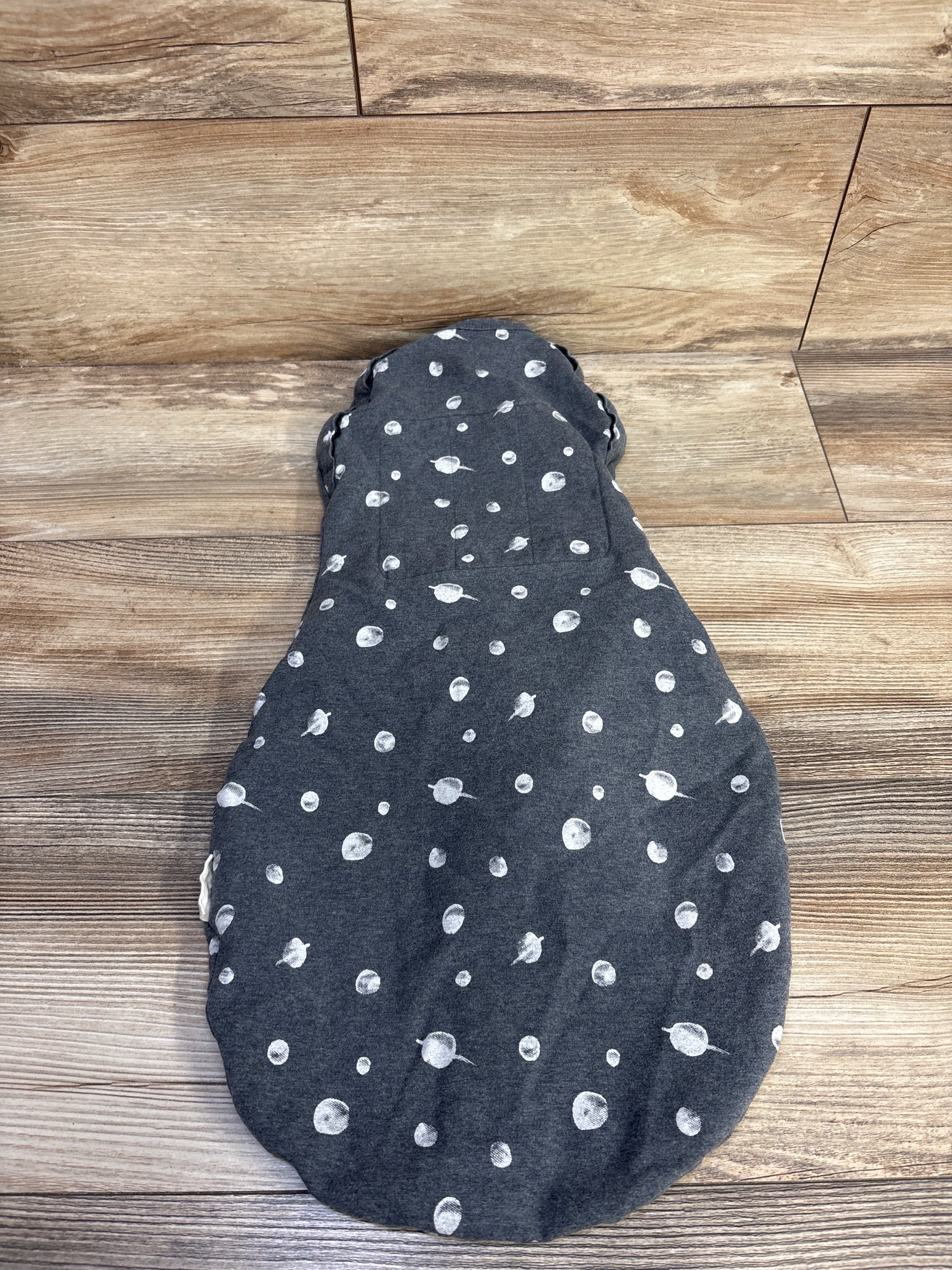Happiest Baby 5- Second Moon Swaddle Grey sz M/ 2-4m