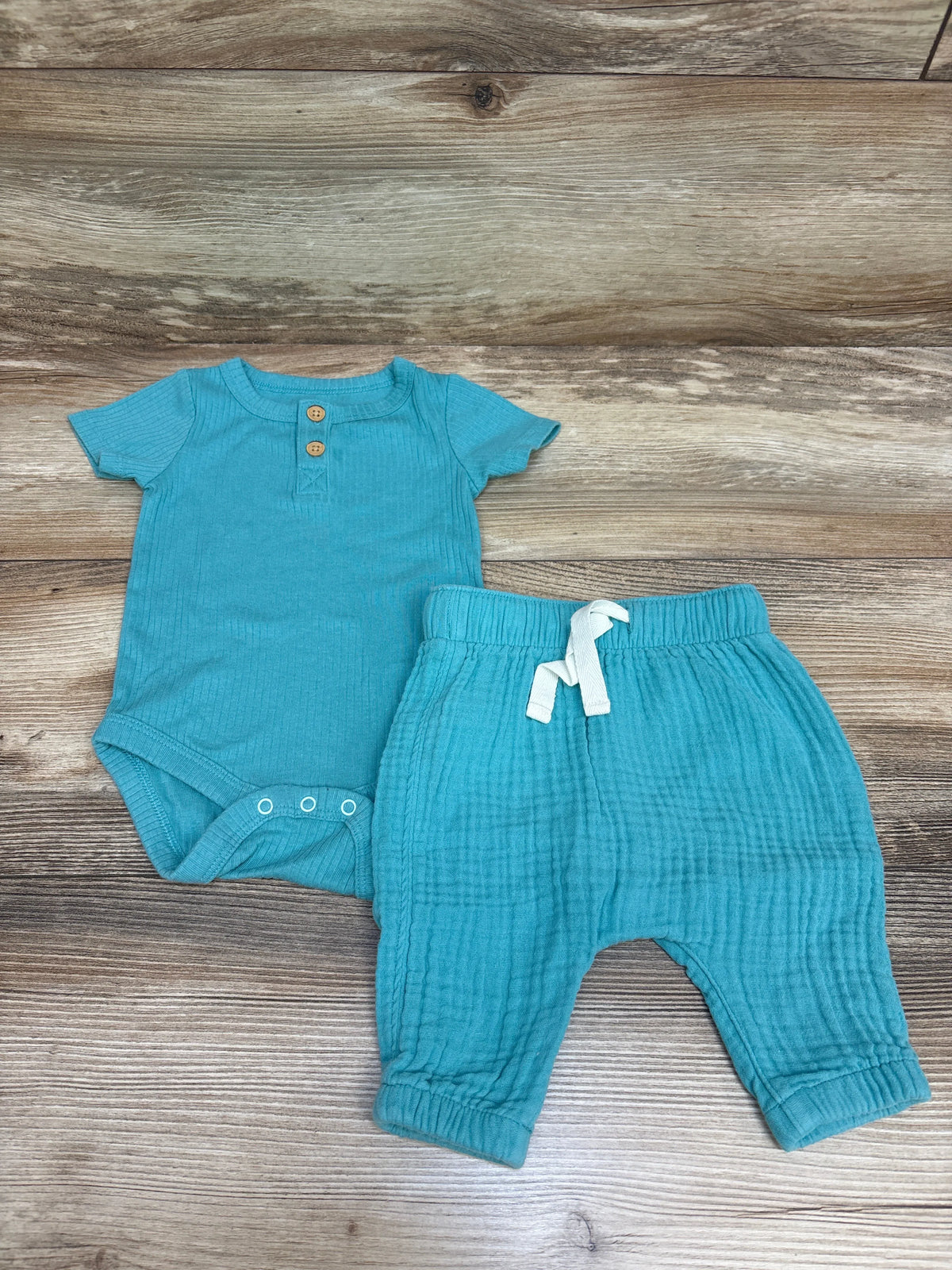Cat & Jack 2pc Henley Bodysuit & Gauze Pants Blue sz 0-3m