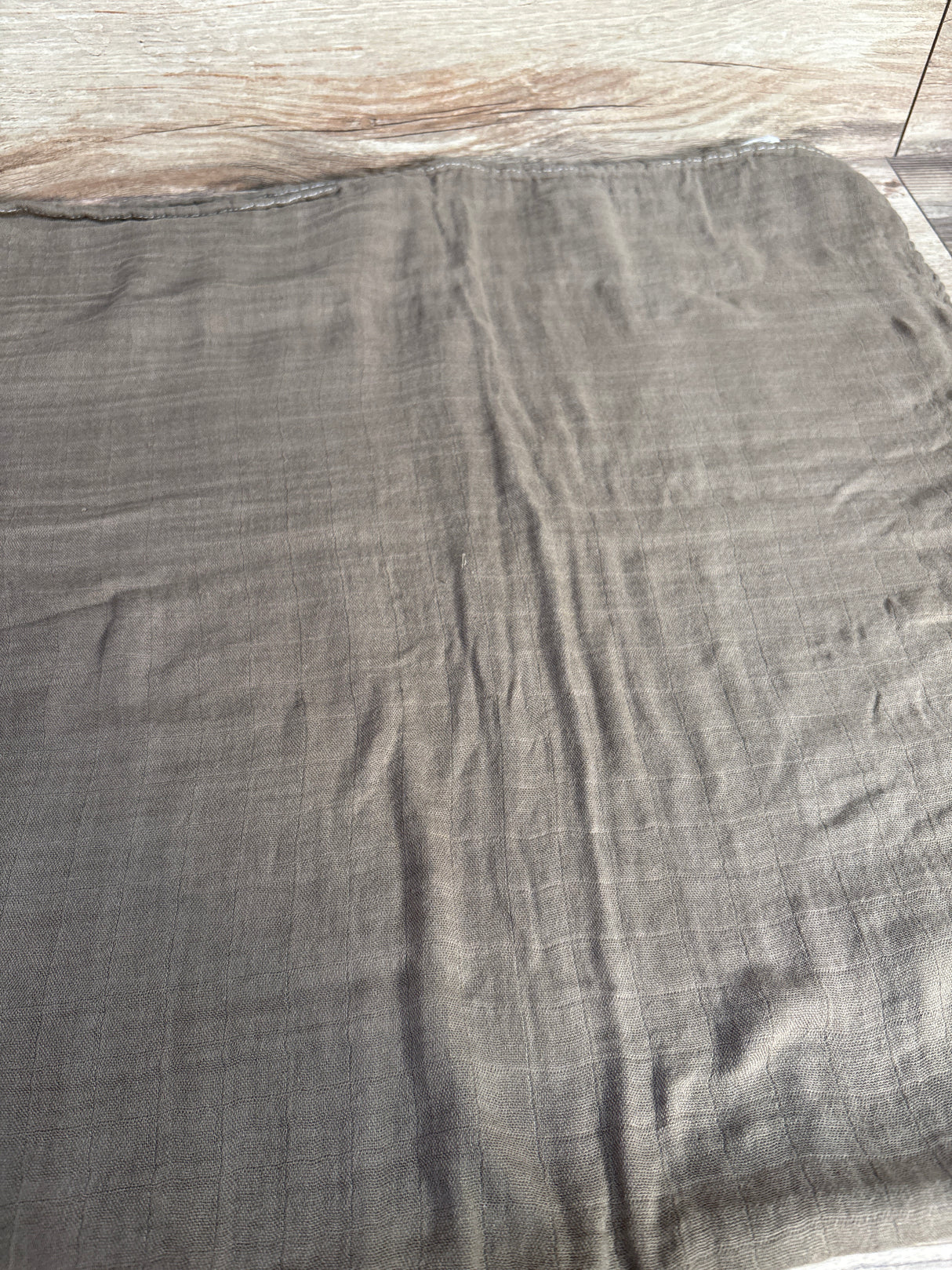 Momcozy Bamboo Swaddle Blanket Green