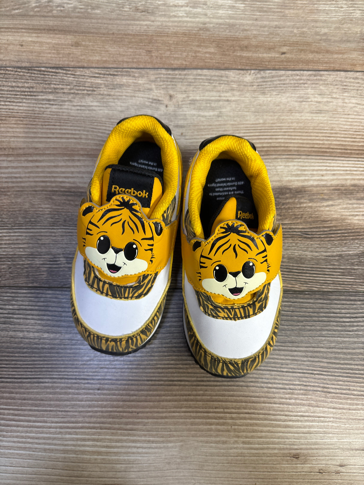 Reebok Royal Classic 2.0 Jogging Sneakers Tiger Yellow sz 7c