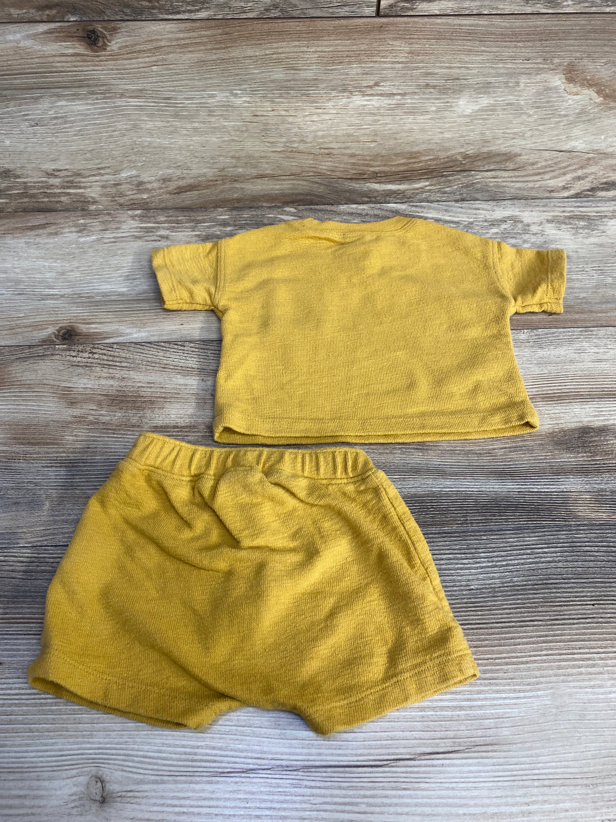 Old Navy 2pc Pocket Shirt & Shorts Yellow sz 3-6m