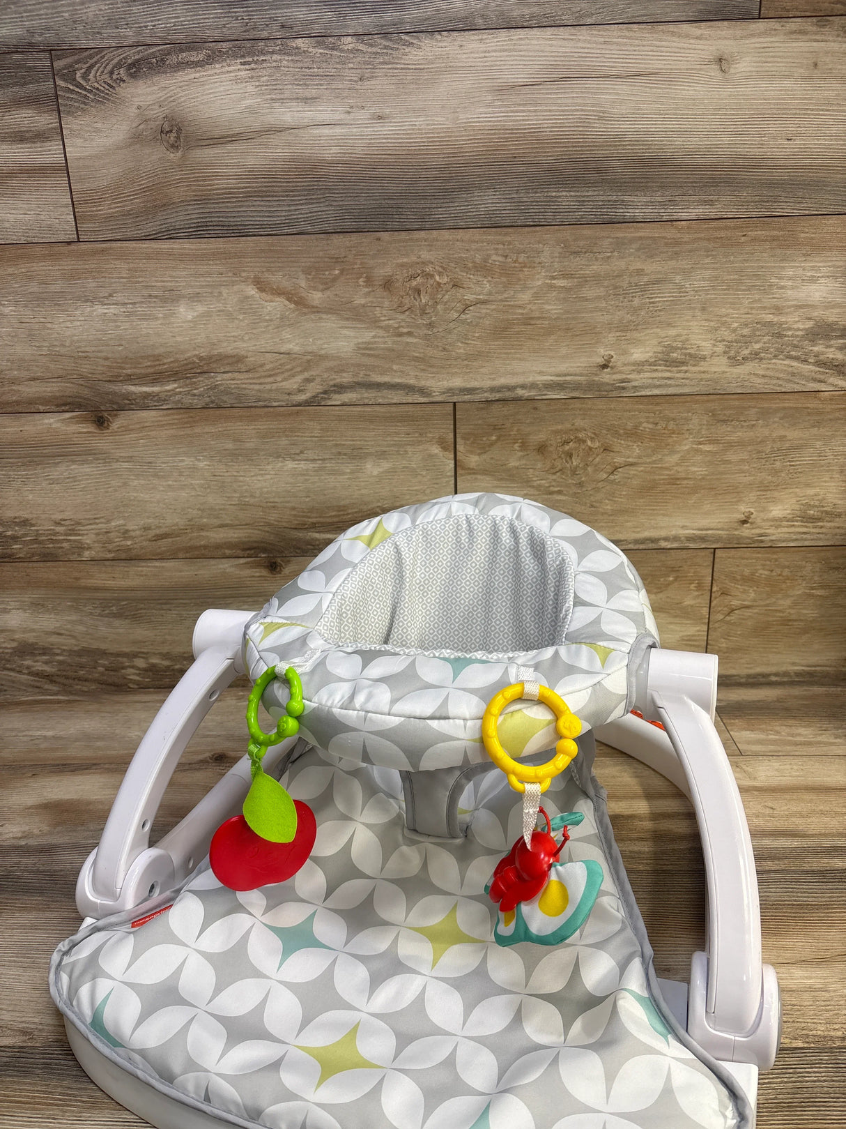 Fisher Price Sit-Me-Up Floor Seat in Starlight Bursts