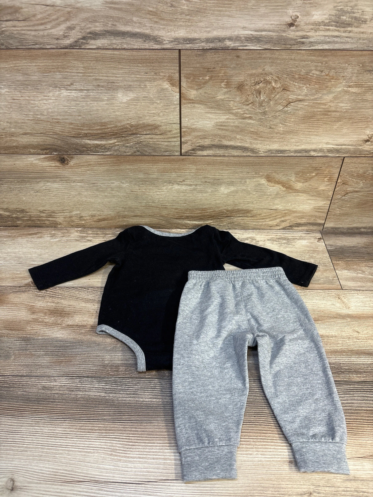 Nike 2pc Just Do It Bodysuit & Bottoms Set Black sz 9m