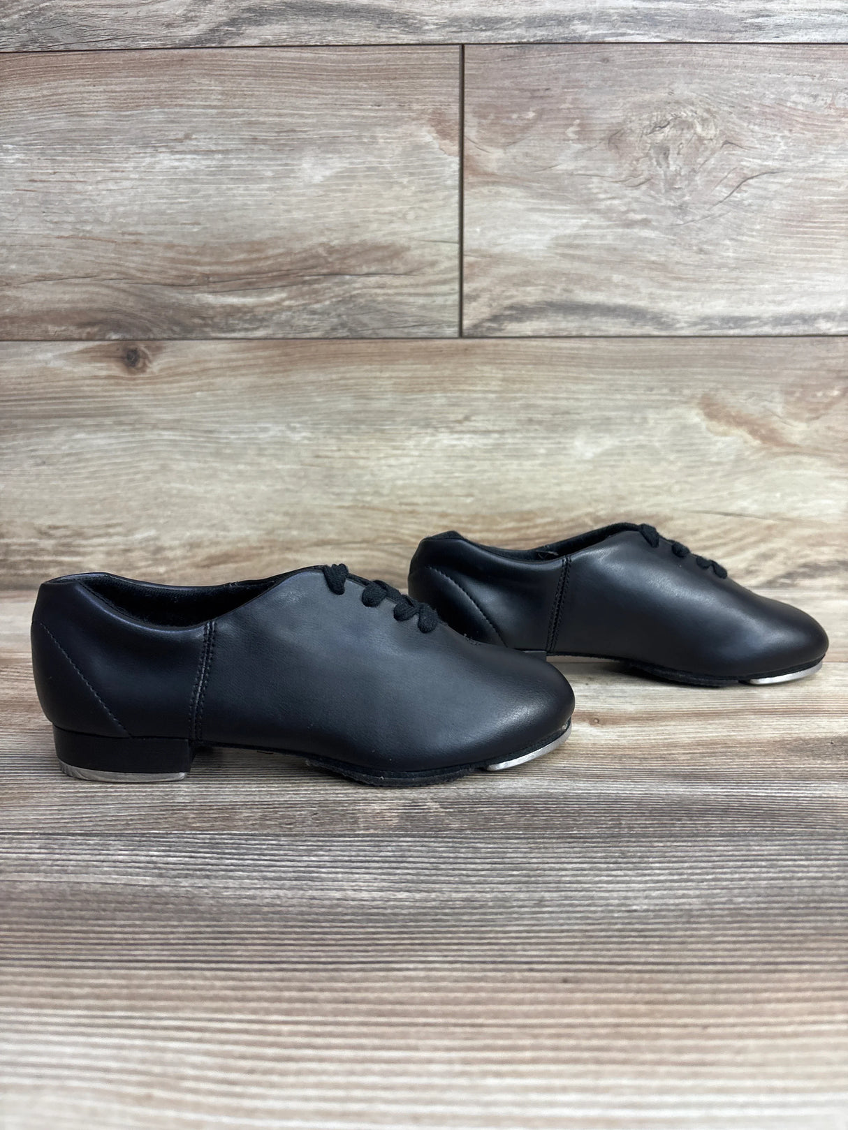 NWOT Capezio Tic Tap Toe Tap Shoes Black sz 1.5Y
