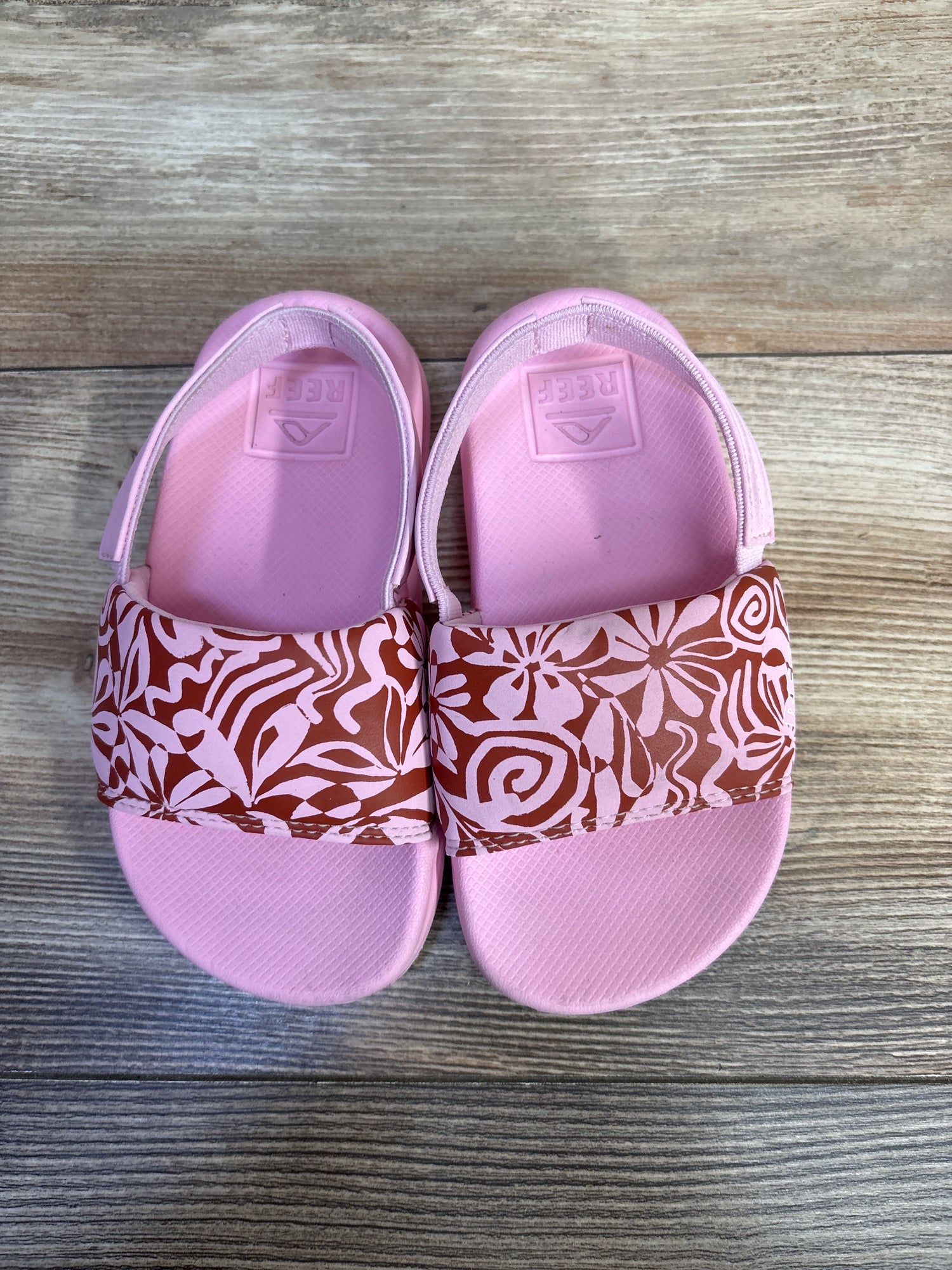 Reef Modern Floral Sandals Pink sz 9c