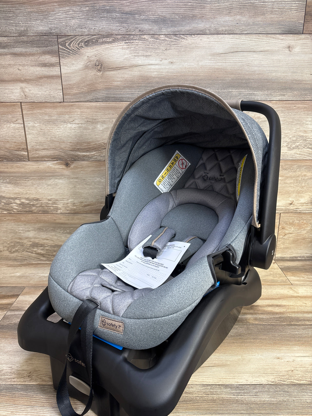 NEW Safety 1st OnBoard FLX Infant Car Seat Grey 4-30lbs