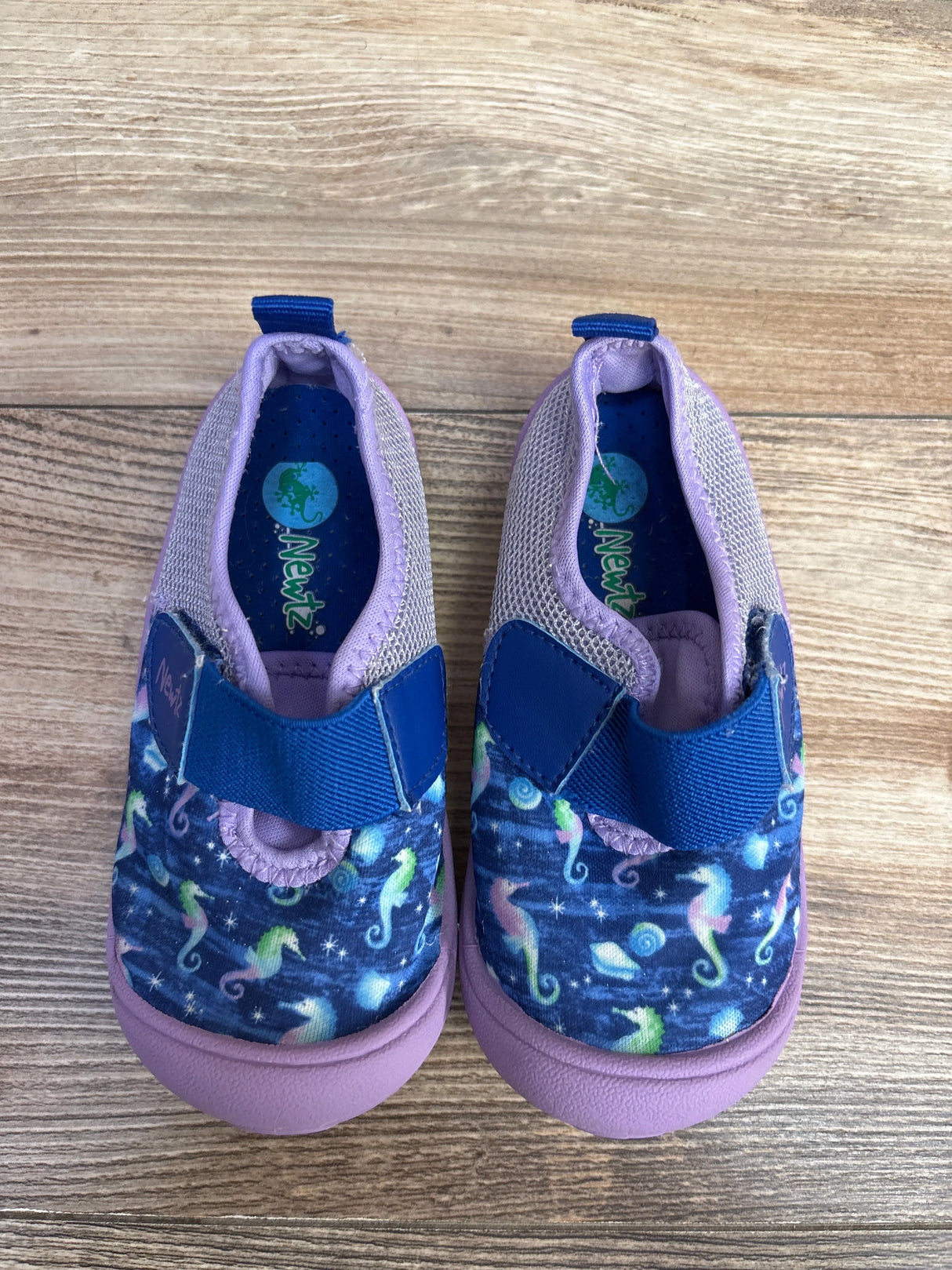 Newts Water Shoes, Blue Seahorse sz 8/9c