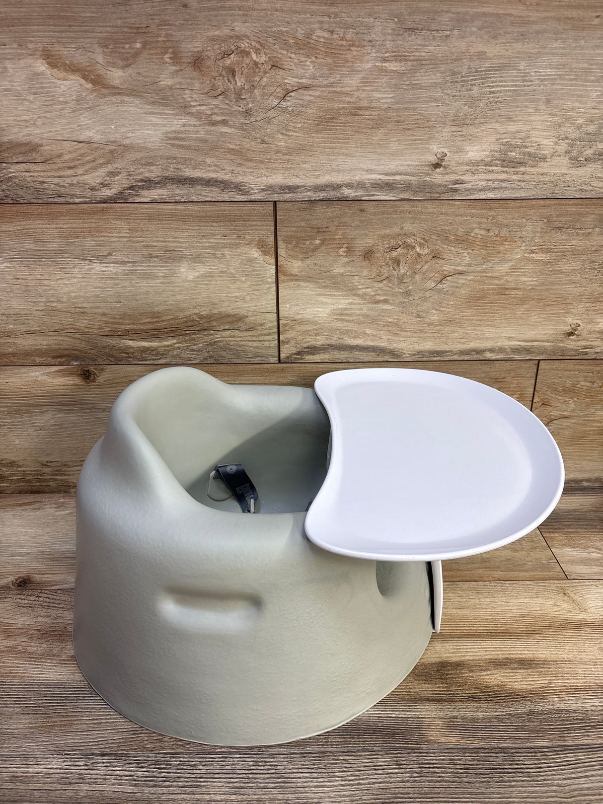 Bumbo Floor Seat w/ Tray, Grey