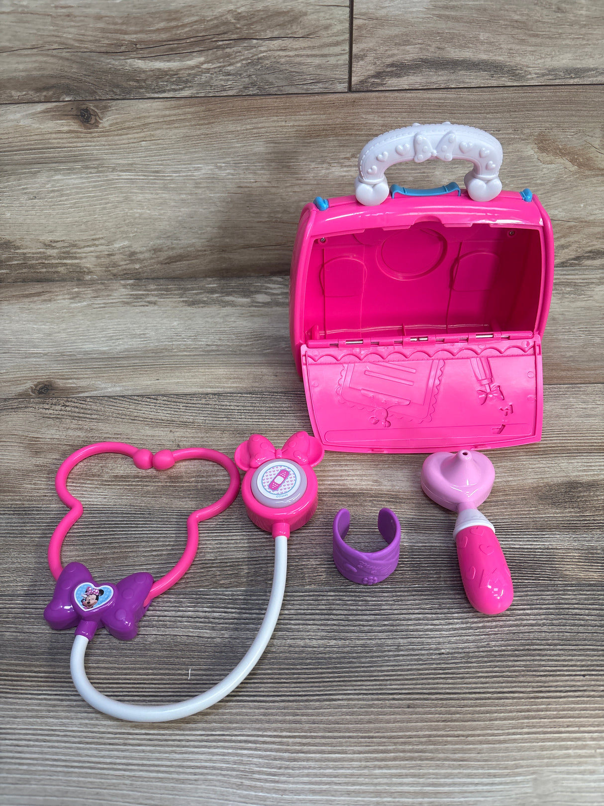 Disney Minnie Mouse Bow-Care Doctor Bag Set