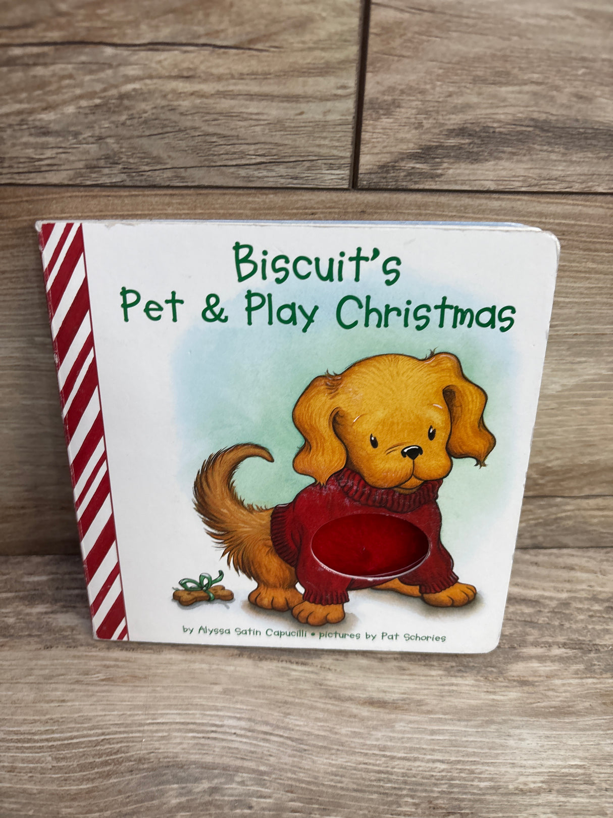 Biscuit's Pet & Play Christmas: A Touch & Feel Board Book