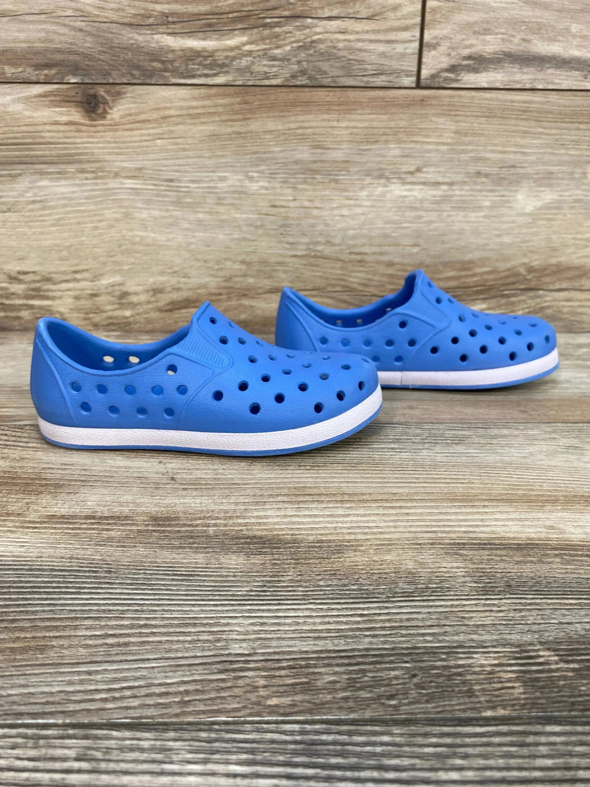 Cat & Jack Jese Slip-On Apparel Water Shoes Blue sz 9c