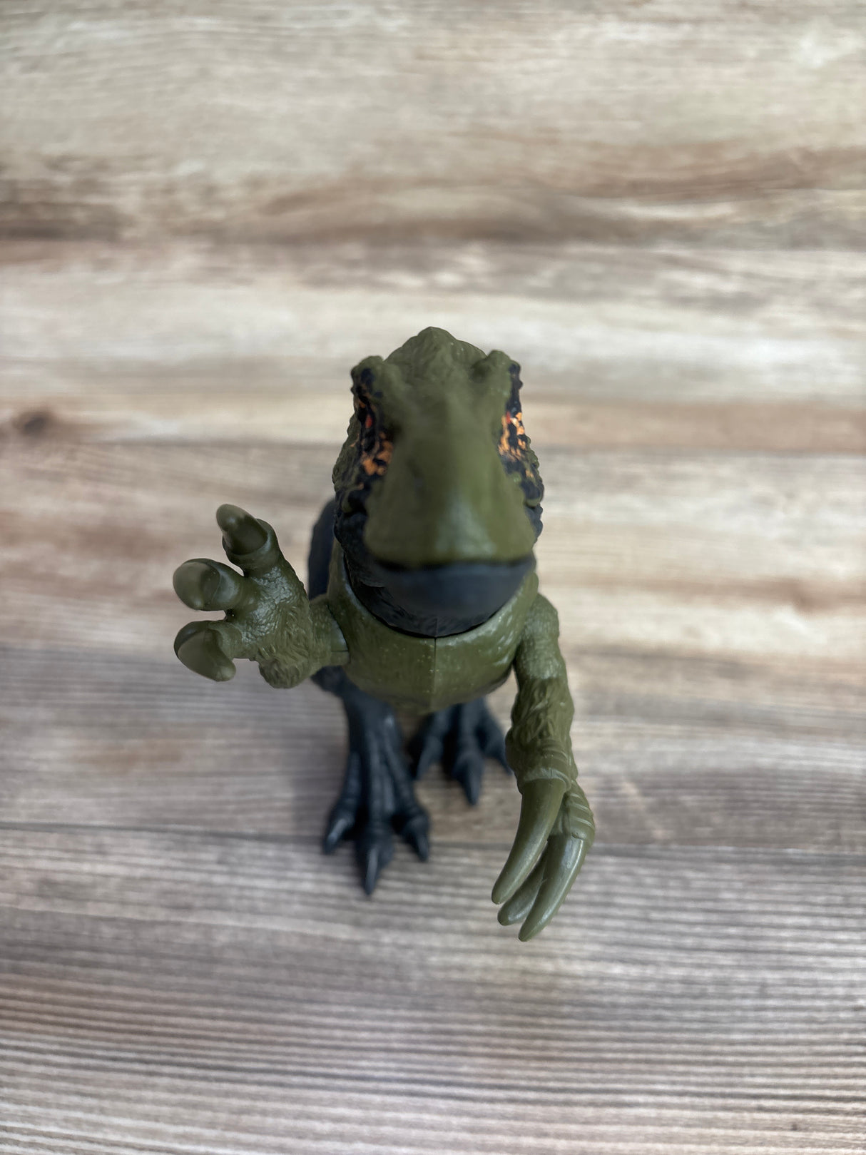 Mattel Jurassic World Wild Roar Orkoraptor Action Figure