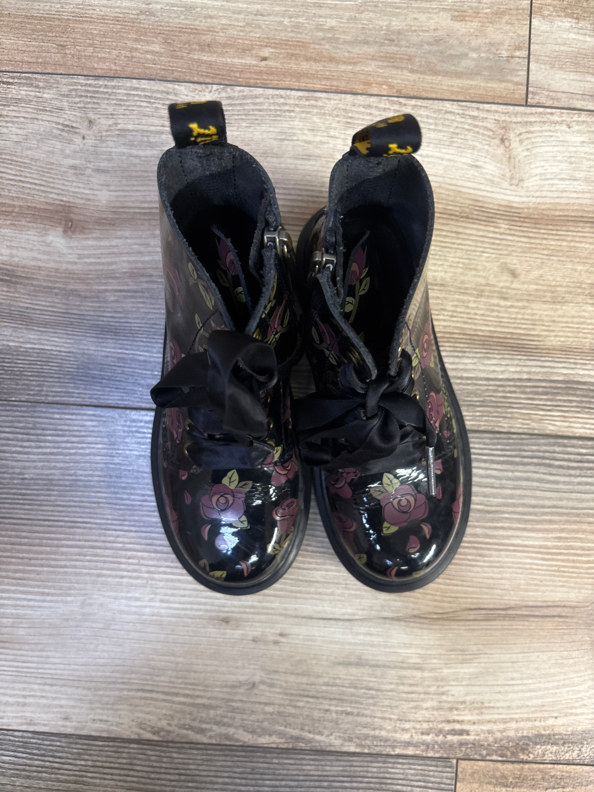Dr. Marten 1460 Decayed Rose Lace Up Boots Black sz 12c