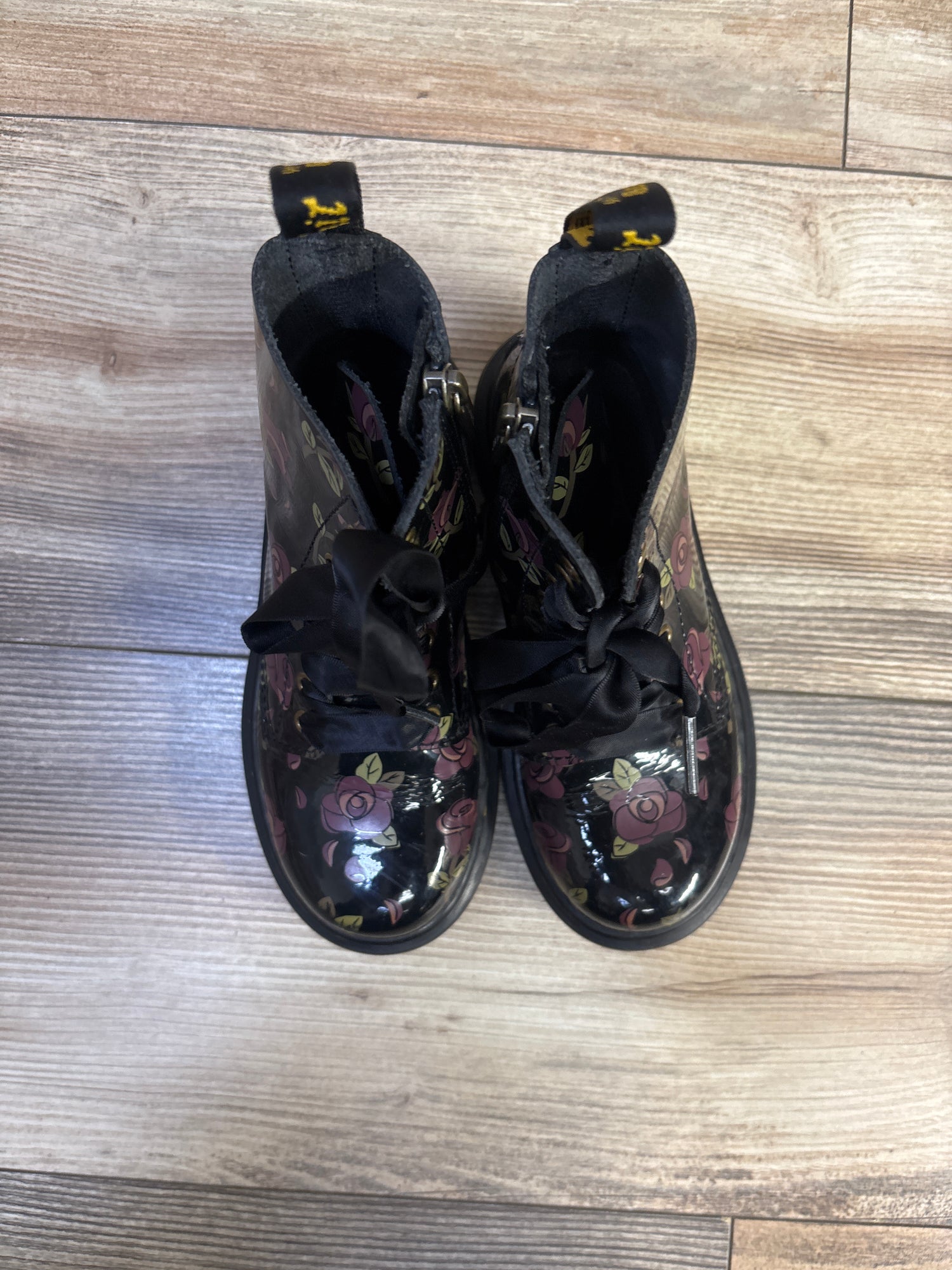 Dr. Marten 1460 Decayed Rose Lace Up Boots Black sz 12c