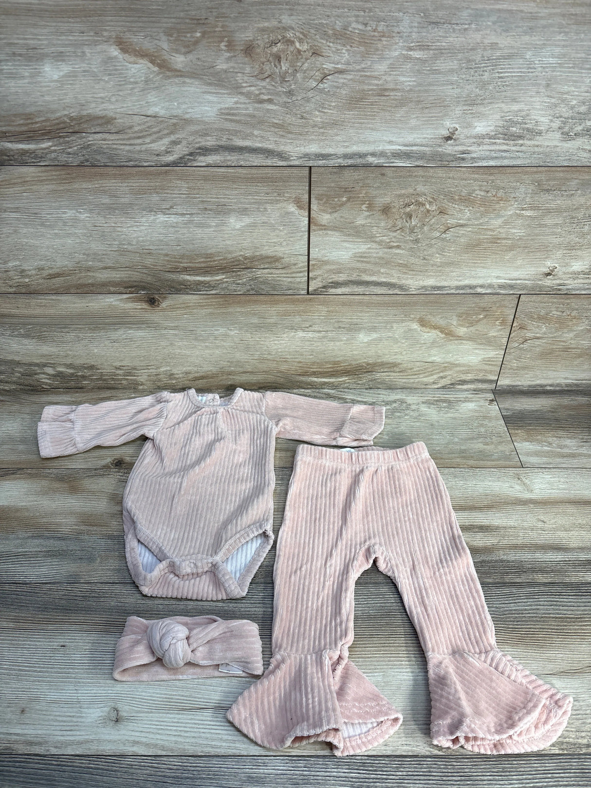Rz By Rachel Zoe 3pc Ribbed Velvet Bodysuit Set Pink sz 6-9m