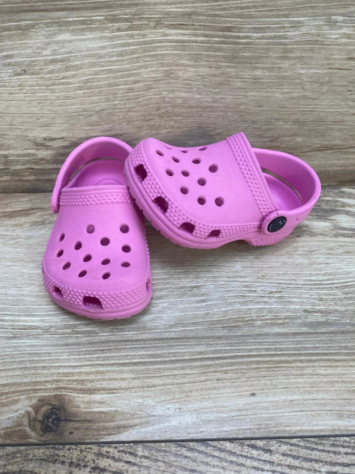 Crocs Classic Clogs Pink sz 2c/3c