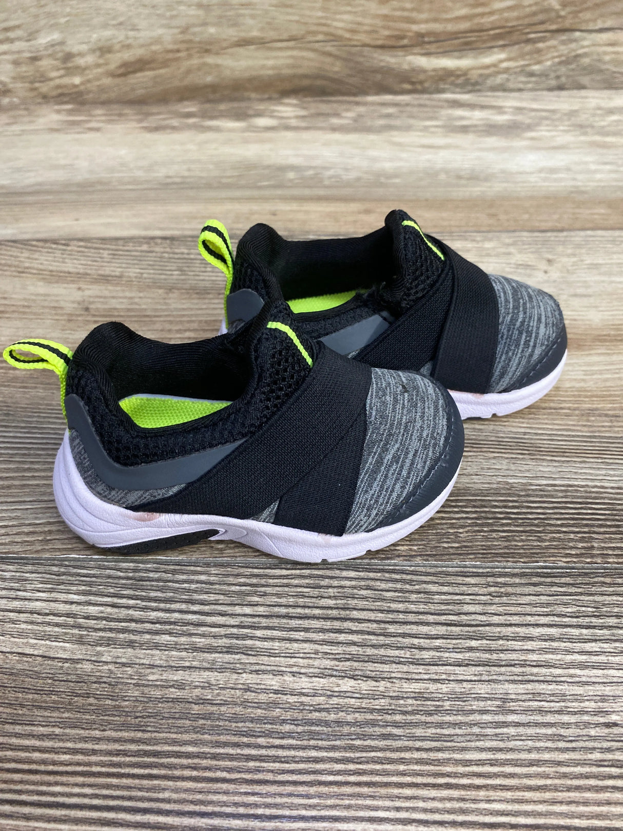 Wonder Nation Casual Slip-On Sneakers Grey sz 2c