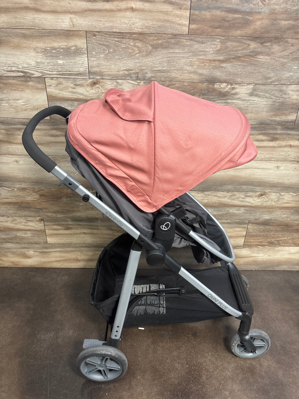 Evenflo Omni Plus Stroller in Shasta Pink*