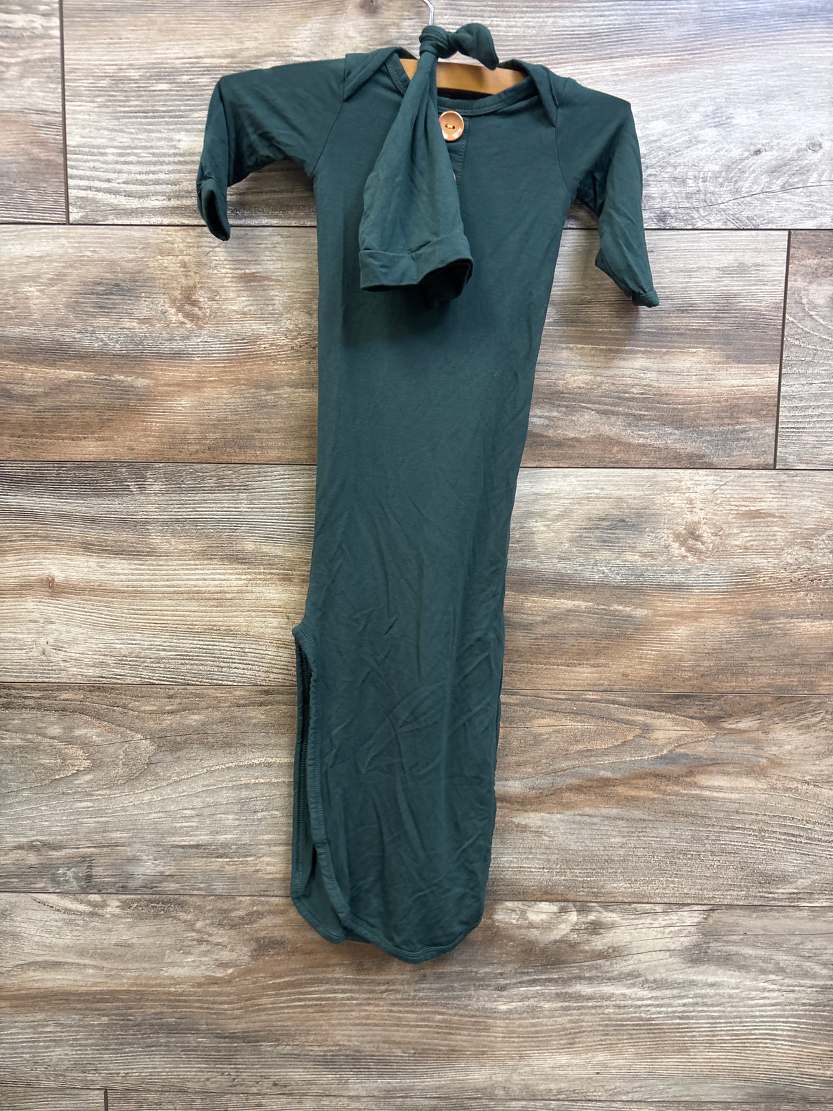 Suzel 2pc Bamboo Knot Gown & Hat Set Green sz 0-3m