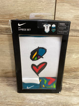NEW NIke 3pc Hat & Bodysuit Box Set White sz 6-12m
