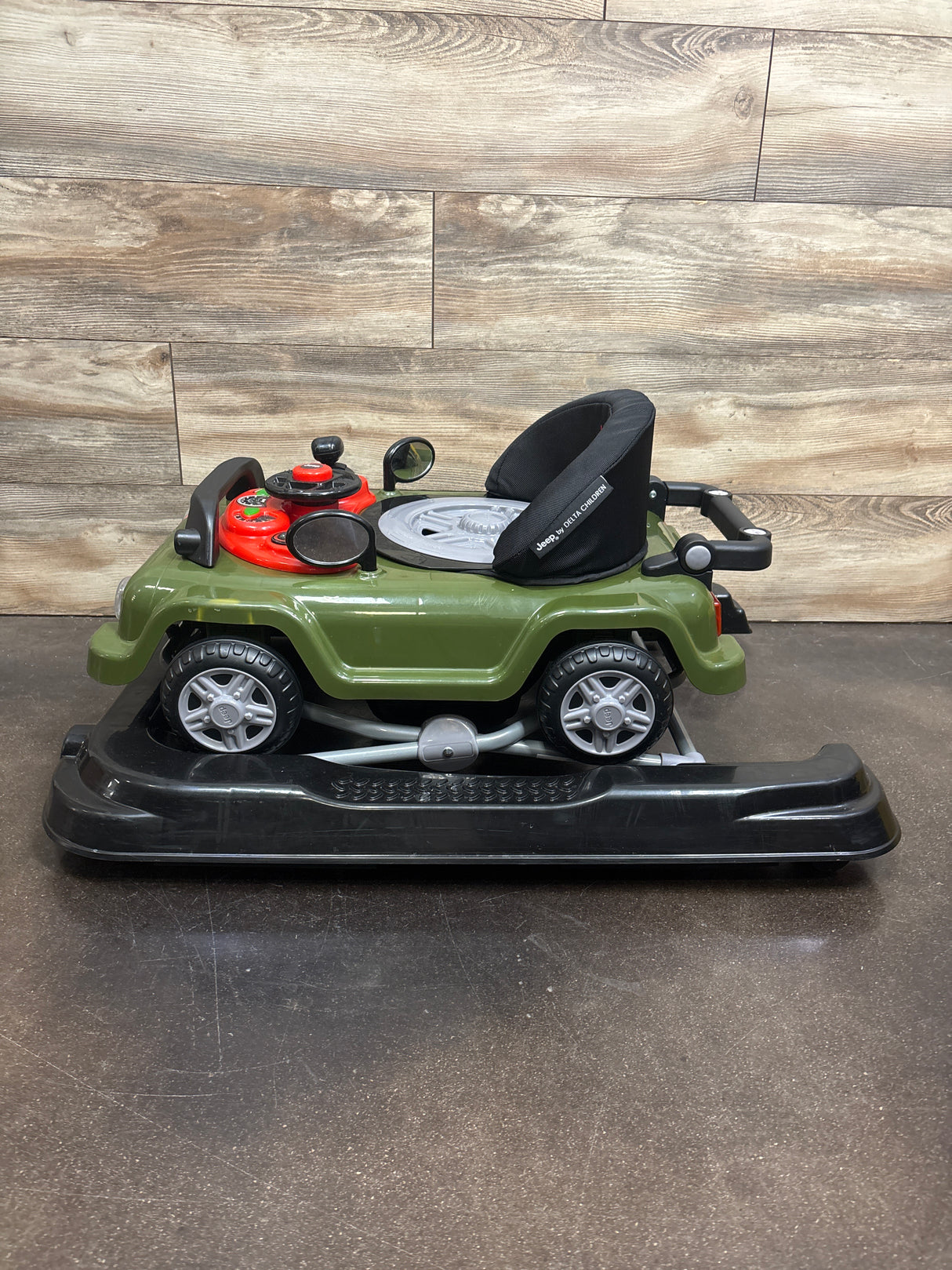 Jeep Classic Wrangler 3-in-1 Grow With Me Activity Walker